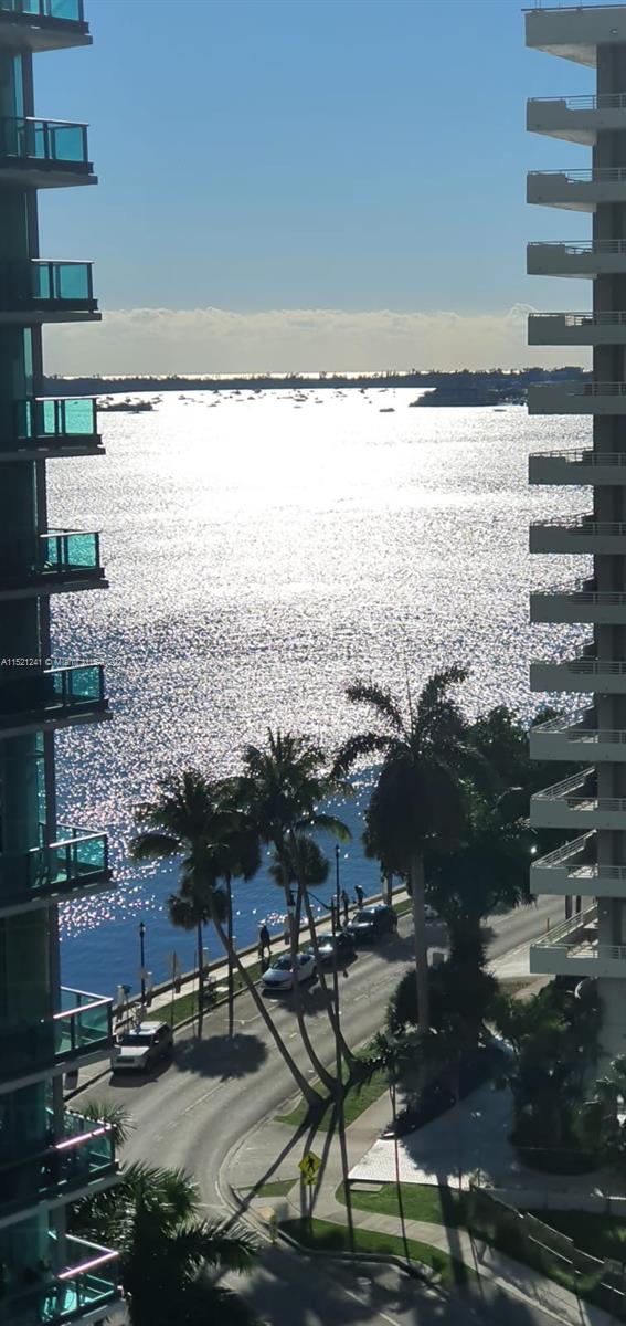 1300 Brickell Bay Dr 1107, Miami, Florida 33131, 1 Bedroom Bedrooms, ,1 BathroomBathrooms,Residentiallease,For Rent,1300 Brickell Bay Dr 1107,A11521241
