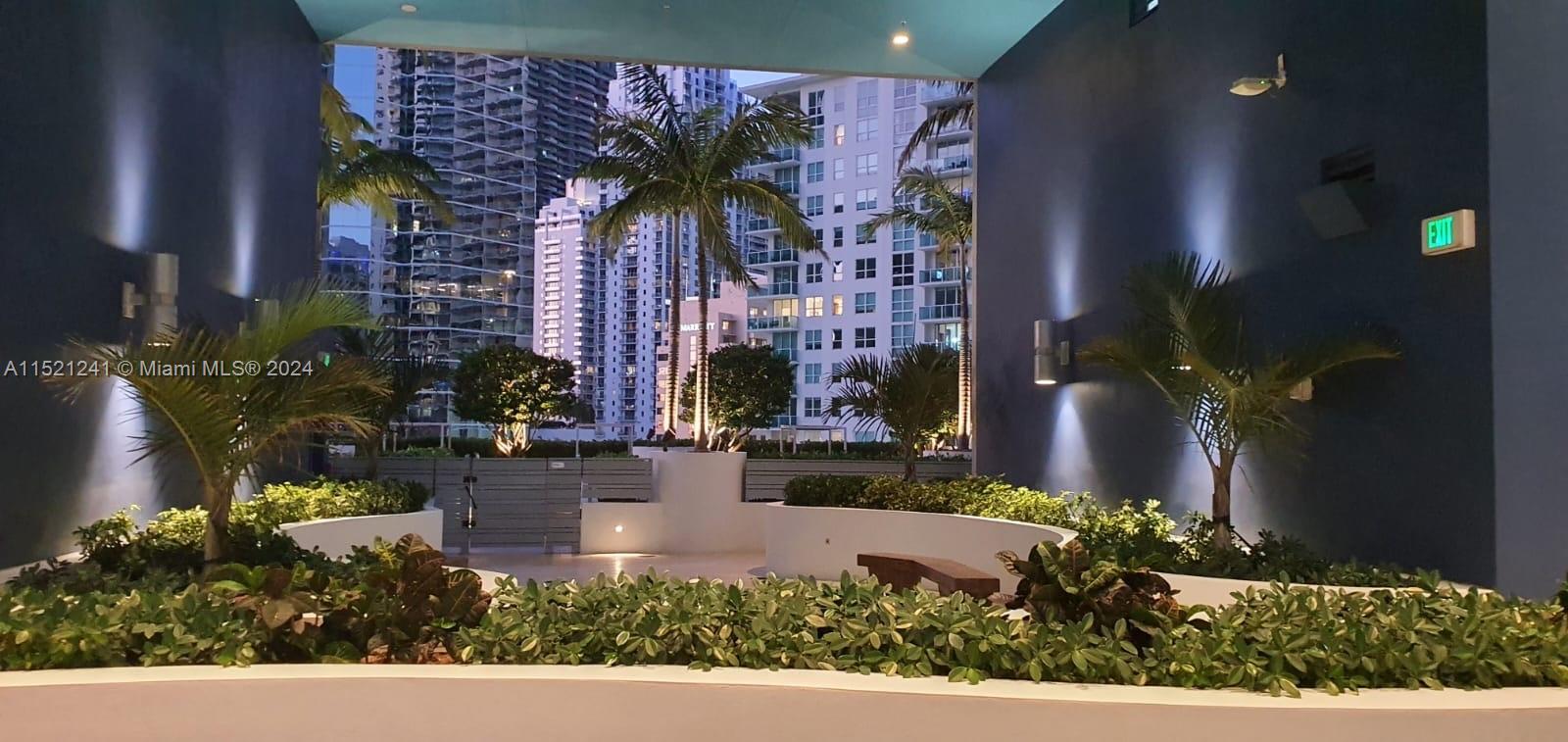 1300 Brickell Bay Dr 1107, Miami, Florida 33131, 1 Bedroom Bedrooms, ,1 BathroomBathrooms,Residentiallease,For Rent,1300 Brickell Bay Dr 1107,A11521241