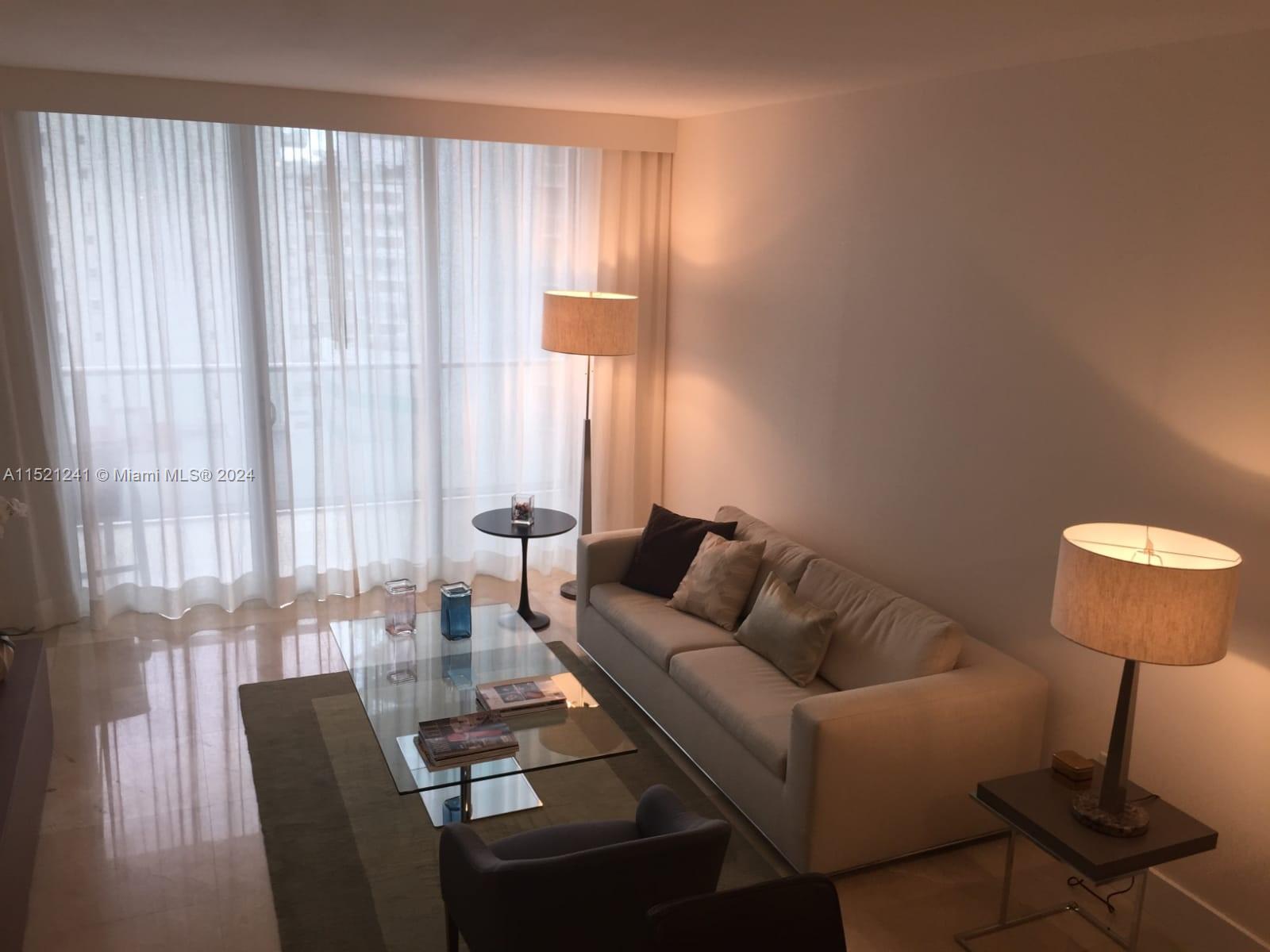 1300 Brickell Bay Dr 1107, Miami, Florida 33131, 1 Bedroom Bedrooms, ,1 BathroomBathrooms,Residentiallease,For Rent,1300 Brickell Bay Dr 1107,A11521241