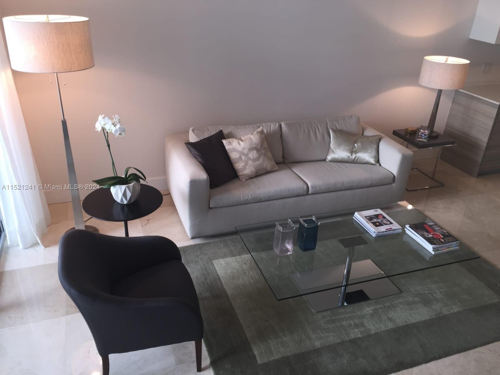 1300 Brickell Bay Dr 1107, Miami, Florida 33131, 1 Bedroom Bedrooms, ,1 BathroomBathrooms,Residentiallease,For Rent,1300 Brickell Bay Dr 1107,A11521241