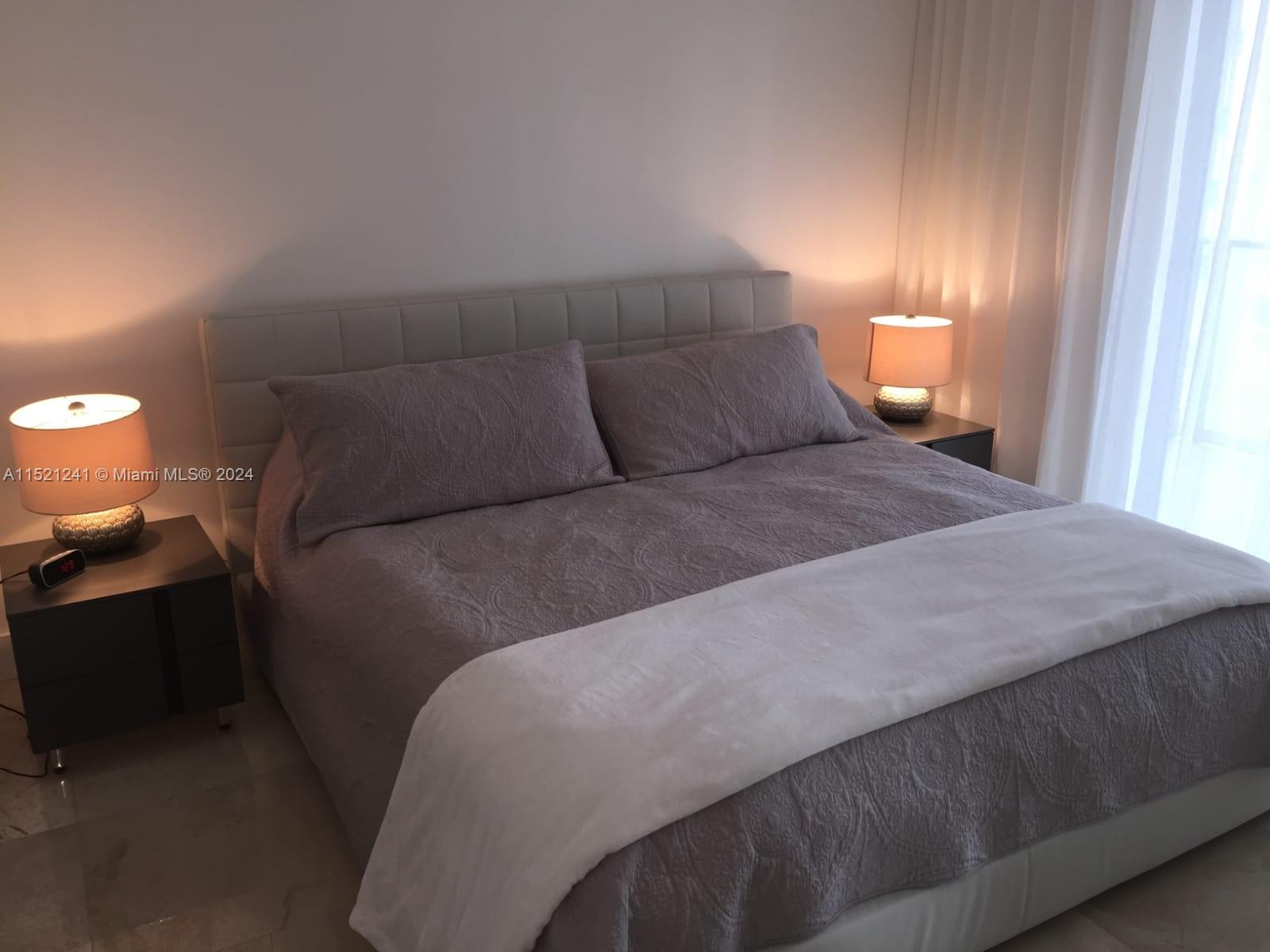1300 Brickell Bay Dr 1107, Miami, Florida 33131, 1 Bedroom Bedrooms, ,1 BathroomBathrooms,Residentiallease,For Rent,1300 Brickell Bay Dr 1107,A11521241