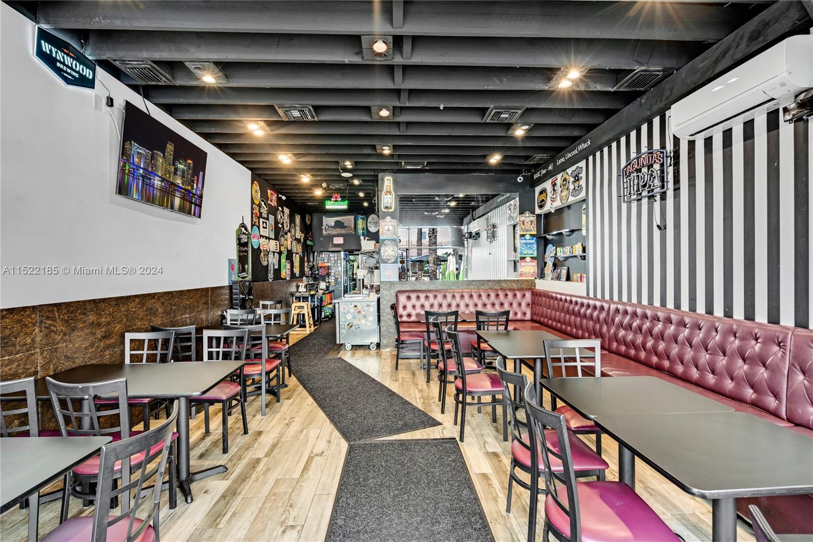 N Giralda, Coral Gables, Florida 33134, ,Businessopportunity,For Sale, N Giralda,A11522185
