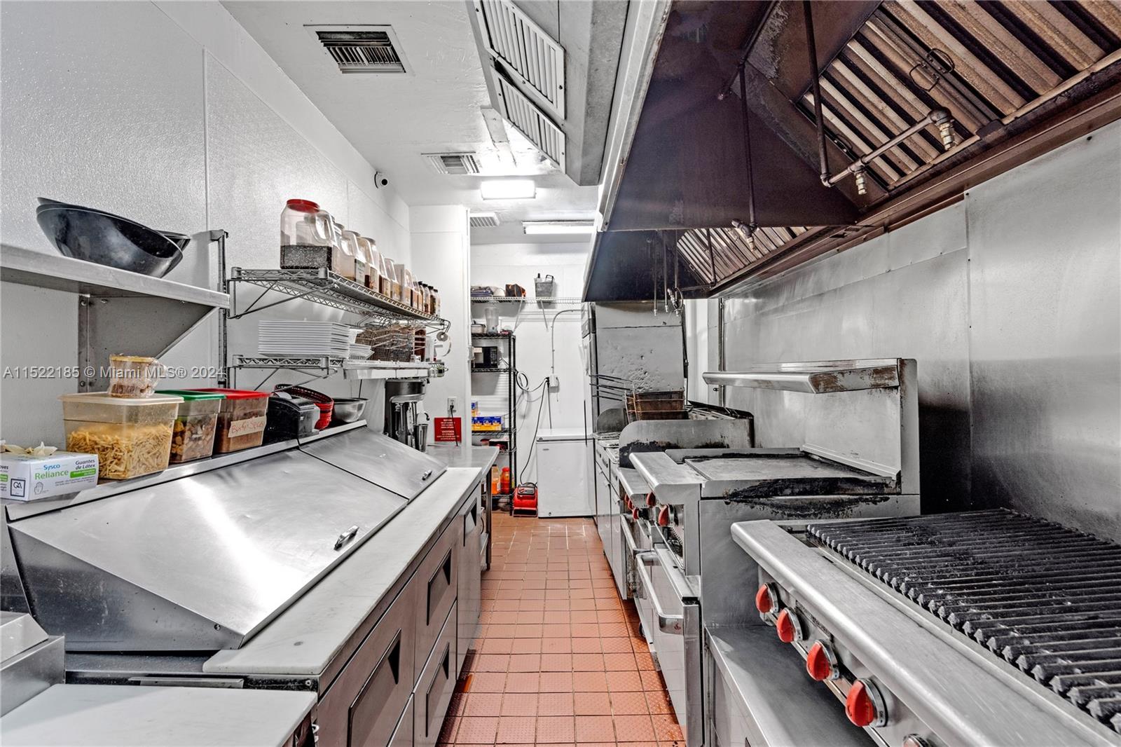 N Giralda, Coral Gables, Florida 33134, ,Businessopportunity,For Sale, N Giralda,A11522185