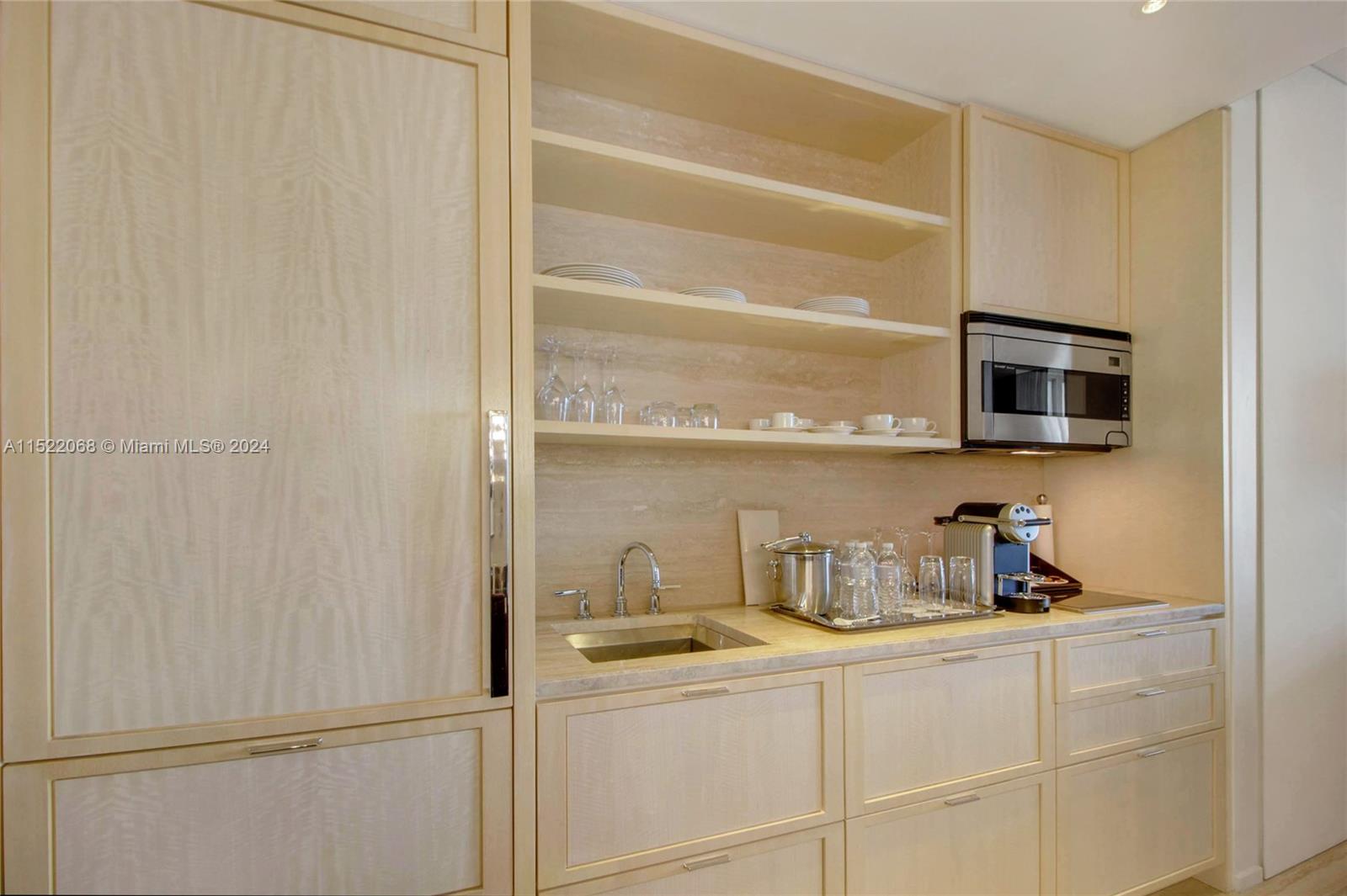 9703 Collins Ave 806, Bal Harbour, Florida 33154, 1 Bedroom Bedrooms, ,2 BathroomsBathrooms,Residential,For Sale,9703 Collins Ave 806,A11522068