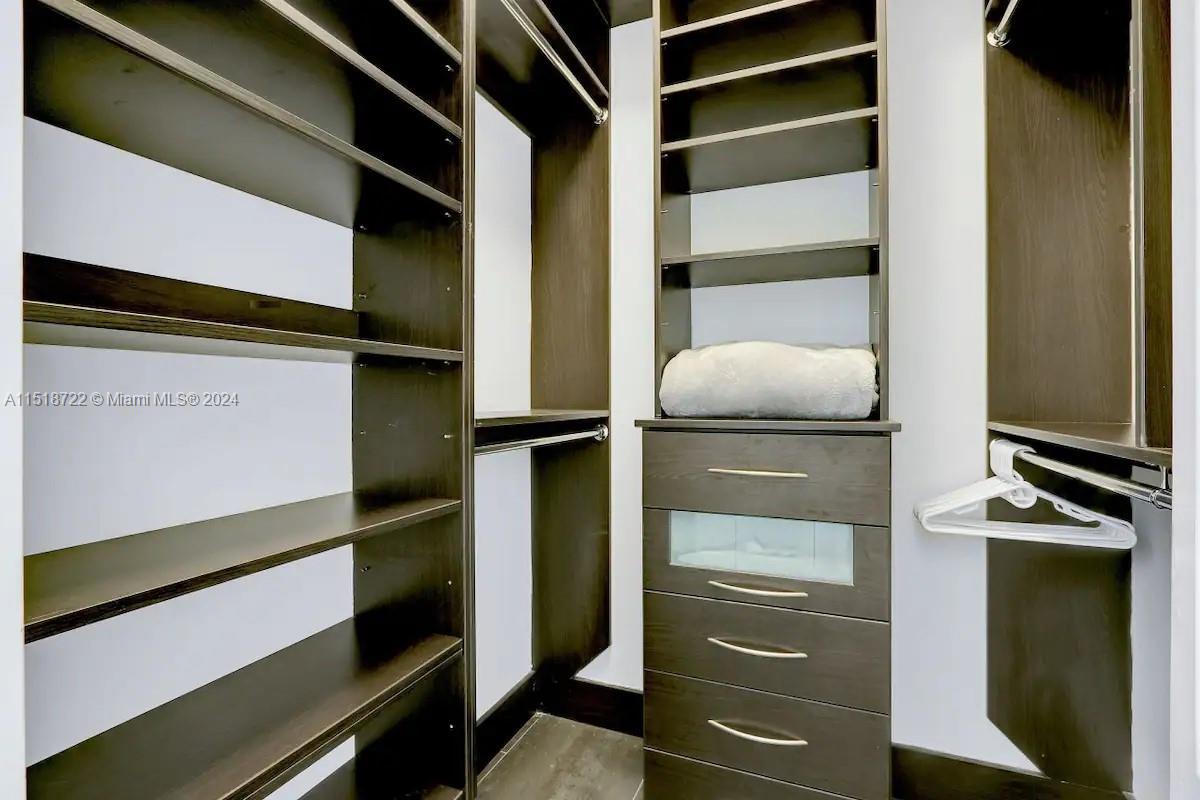 1200 Brickell Bay Dr 1404, Miami, Florida 33131, 2 Bedrooms Bedrooms, ,1 BathroomBathrooms,Residential,For Sale,1200 Brickell Bay Dr 1404,A11518722