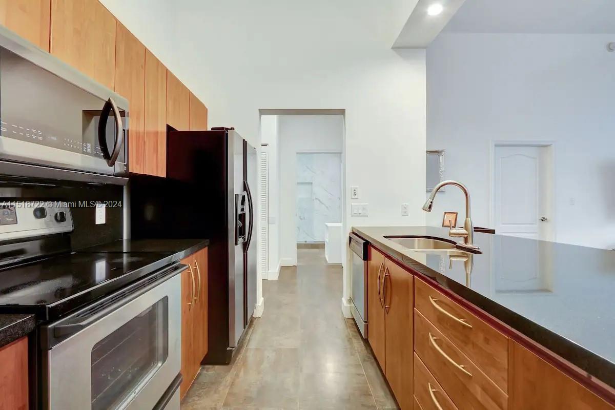 1200 Brickell Bay Dr 1404, Miami, Florida 33131, 2 Bedrooms Bedrooms, ,1 BathroomBathrooms,Residential,For Sale,1200 Brickell Bay Dr 1404,A11518722