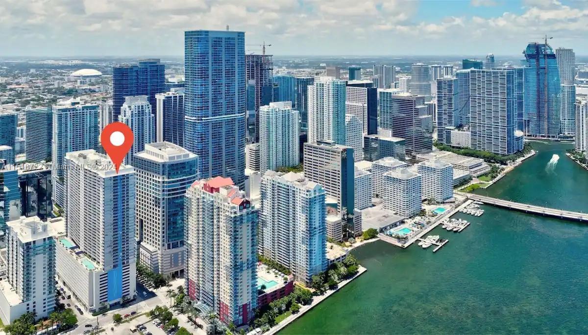 1200 Brickell Bay Dr 1404, Miami, Florida 33131, 2 Bedrooms Bedrooms, ,1 BathroomBathrooms,Residential,For Sale,1200 Brickell Bay Dr 1404,A11518722