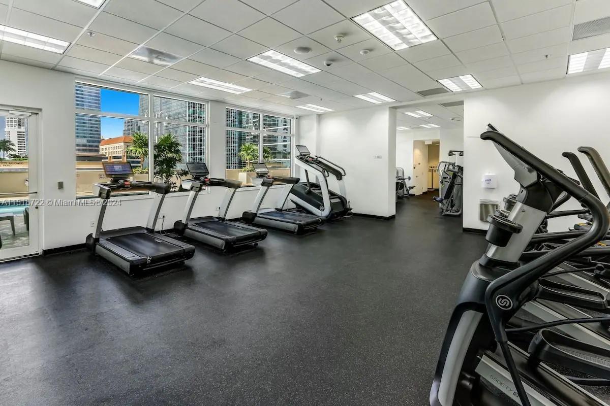 1200 Brickell Bay Dr 1404, Miami, Florida 33131, 2 Bedrooms Bedrooms, ,1 BathroomBathrooms,Residential,For Sale,1200 Brickell Bay Dr 1404,A11518722