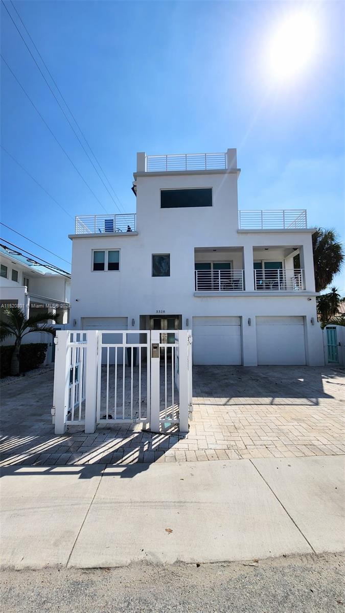 3328 NE 16th Ct, Fort Lauderdale, Florida 33305, 5 Bedrooms Bedrooms, ,5 BathroomsBathrooms,Residentiallease,For Rent,3328 NE 16th Ct,A11520801