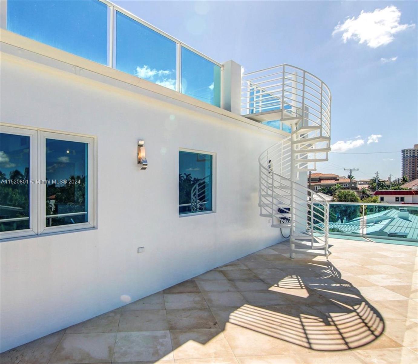 3328 NE 16th Ct, Fort Lauderdale, Florida 33305, 5 Bedrooms Bedrooms, ,5 BathroomsBathrooms,Residentiallease,For Rent,3328 NE 16th Ct,A11520801
