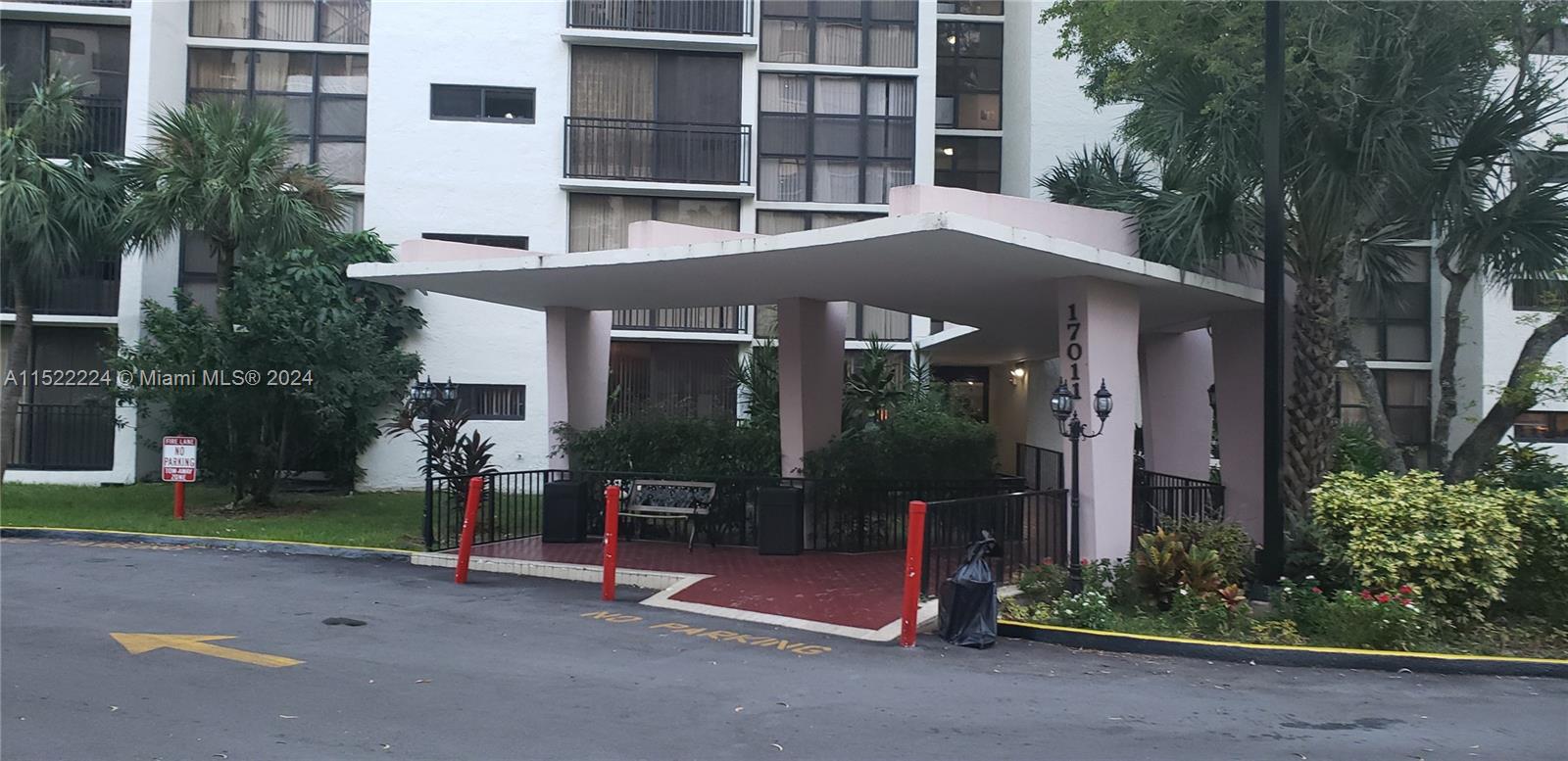 17011 N Bay Rd 306, Sunny Isles Beach, Florida 33160, 2 Bedrooms Bedrooms, ,2 BathroomsBathrooms,Residential,For Sale,17011 N Bay Rd 306,A11522224