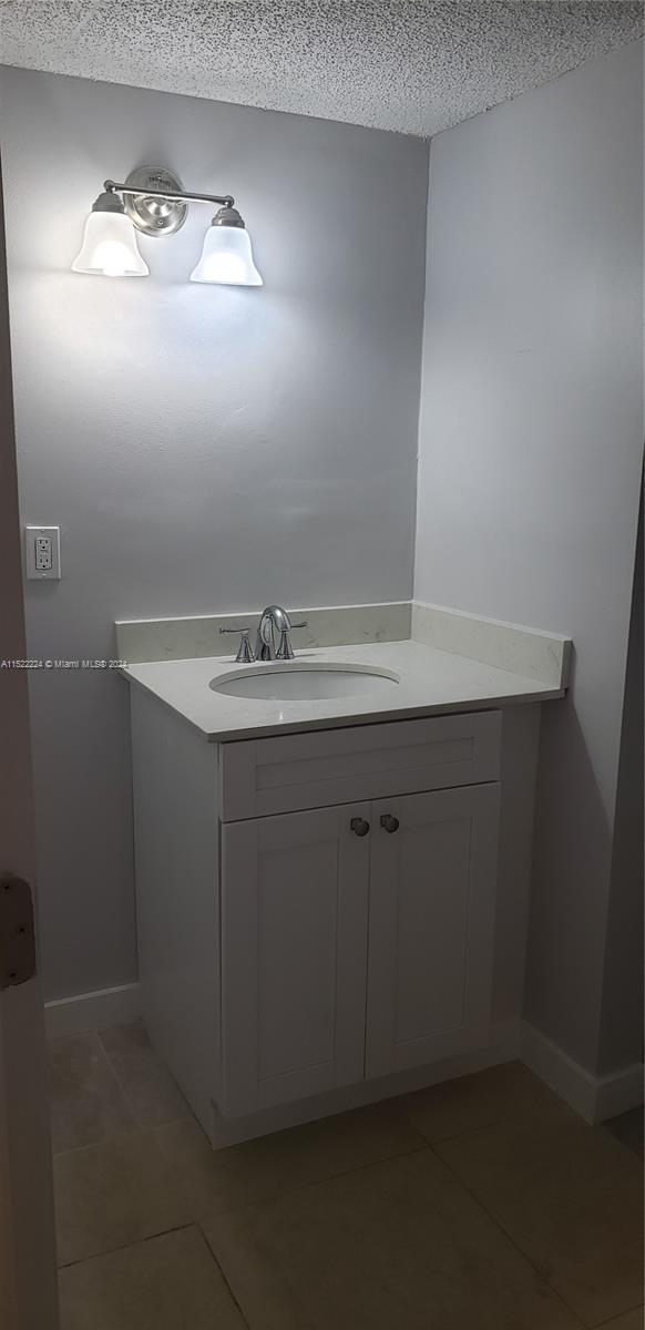 17011 N Bay Rd 306, Sunny Isles Beach, Florida 33160, 2 Bedrooms Bedrooms, ,2 BathroomsBathrooms,Residential,For Sale,17011 N Bay Rd 306,A11522224