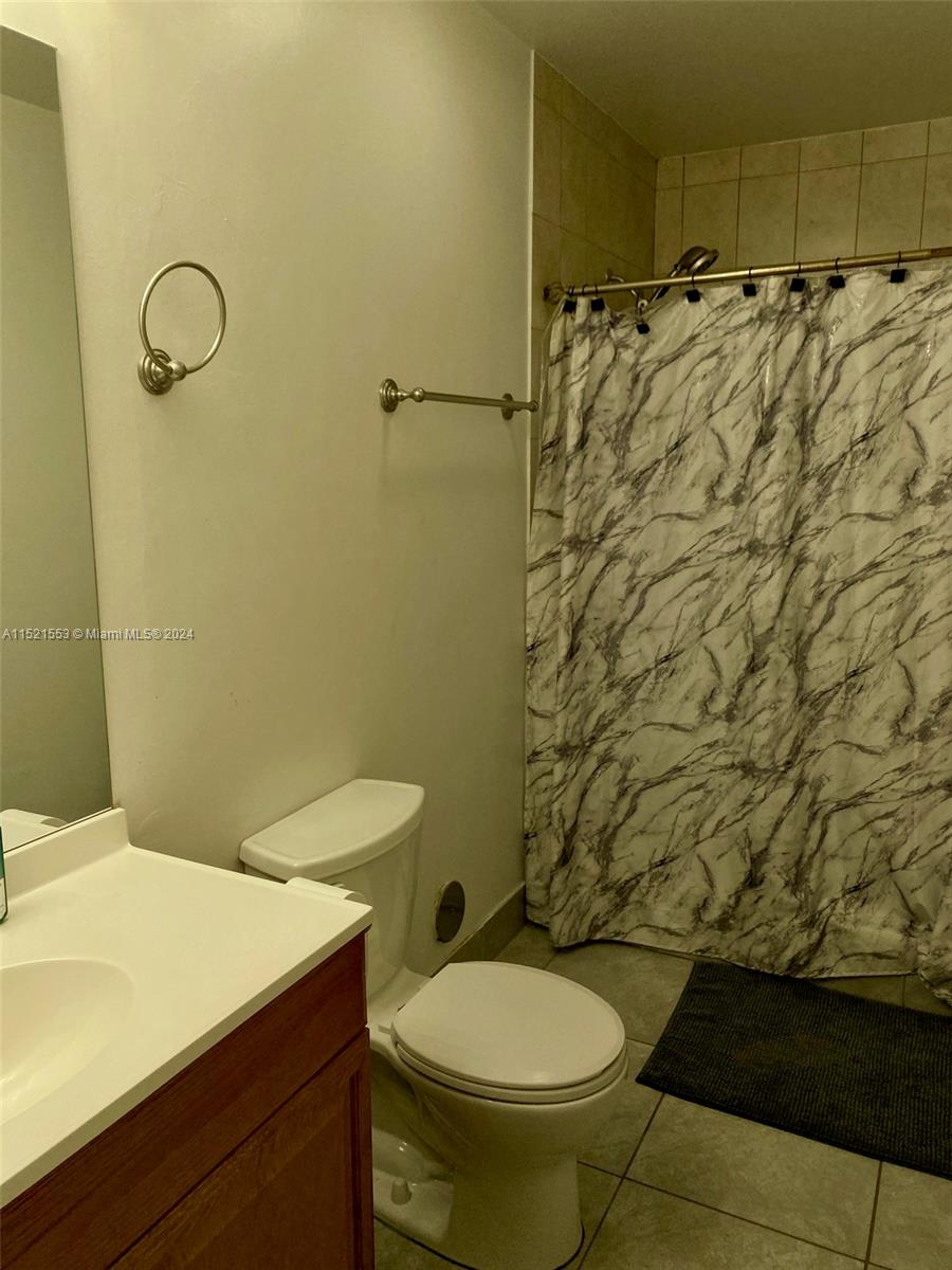 West Park, Florida 33023, 6 Bedrooms Bedrooms, ,3 BathroomsBathrooms,Residential,For Sale,A11521553