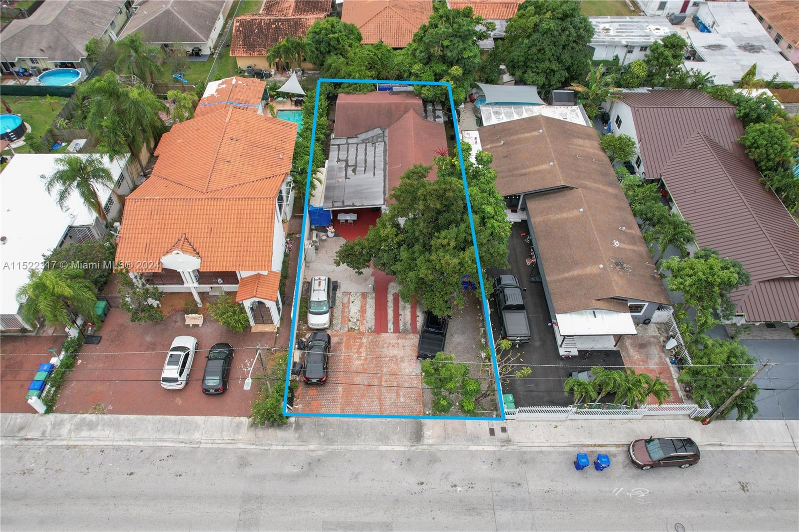 3140 SW 16th St, Miami, Florida 33145, 3 Bedrooms Bedrooms, ,3 BathroomsBathrooms,Residential,For Sale,3140 SW 16th St,A11522317