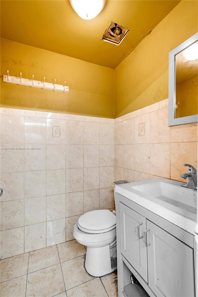 Hialeah, Florida 33010, ,Commercialsale,For Sale,A11521855