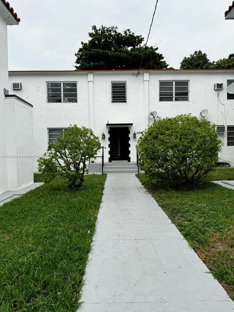541 SW 7th St 3, Miami, Florida 33130, 2 Bedrooms Bedrooms, ,1 BathroomBathrooms,Residentiallease,For Rent,541 SW 7th St 3,A11522323