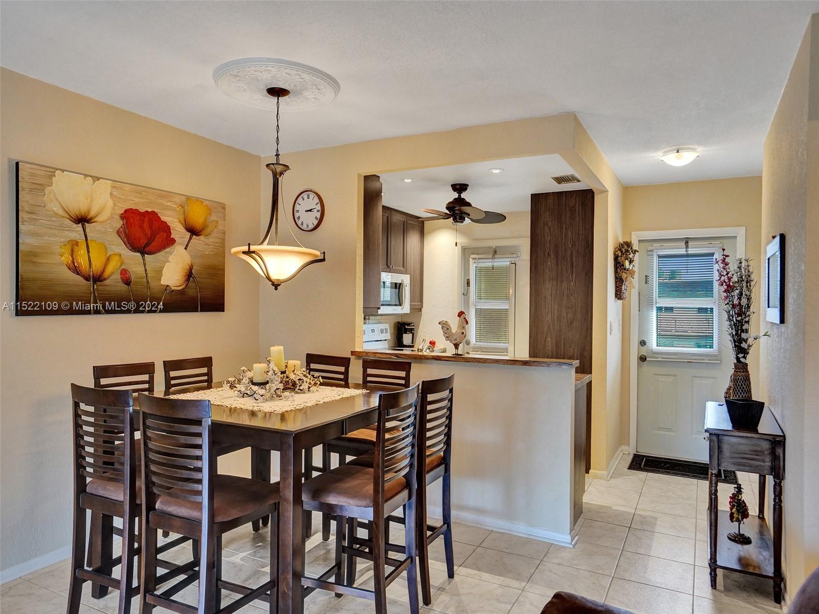 4805 NW 35th St 601, Lauderdale Lakes, Florida 33319, 2 Bedrooms Bedrooms, ,2 BathroomsBathrooms,Residential,For Sale,4805 NW 35th St 601,A11522109