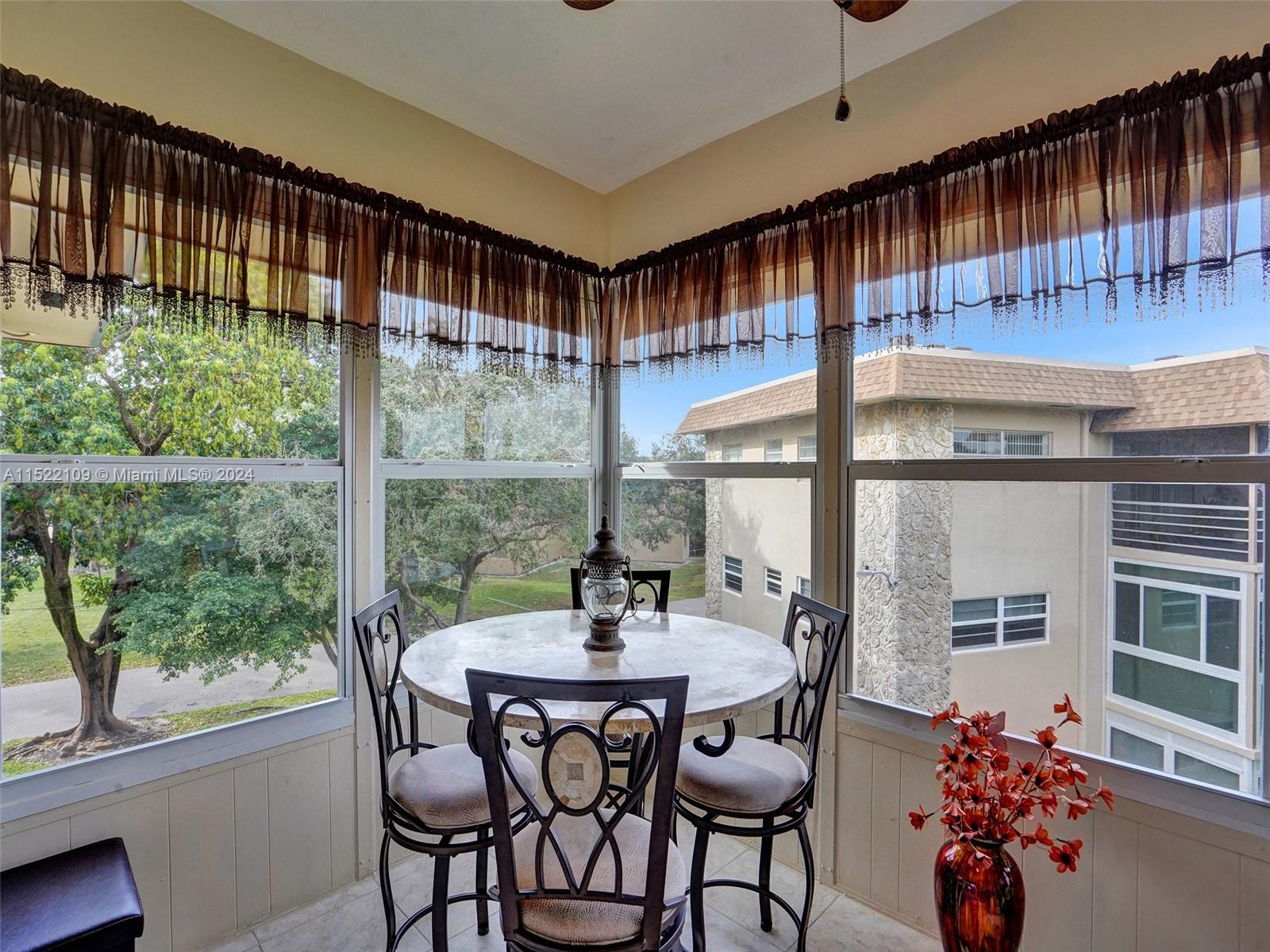 4805 NW 35th St 601, Lauderdale Lakes, Florida 33319, 2 Bedrooms Bedrooms, ,2 BathroomsBathrooms,Residential,For Sale,4805 NW 35th St 601,A11522109