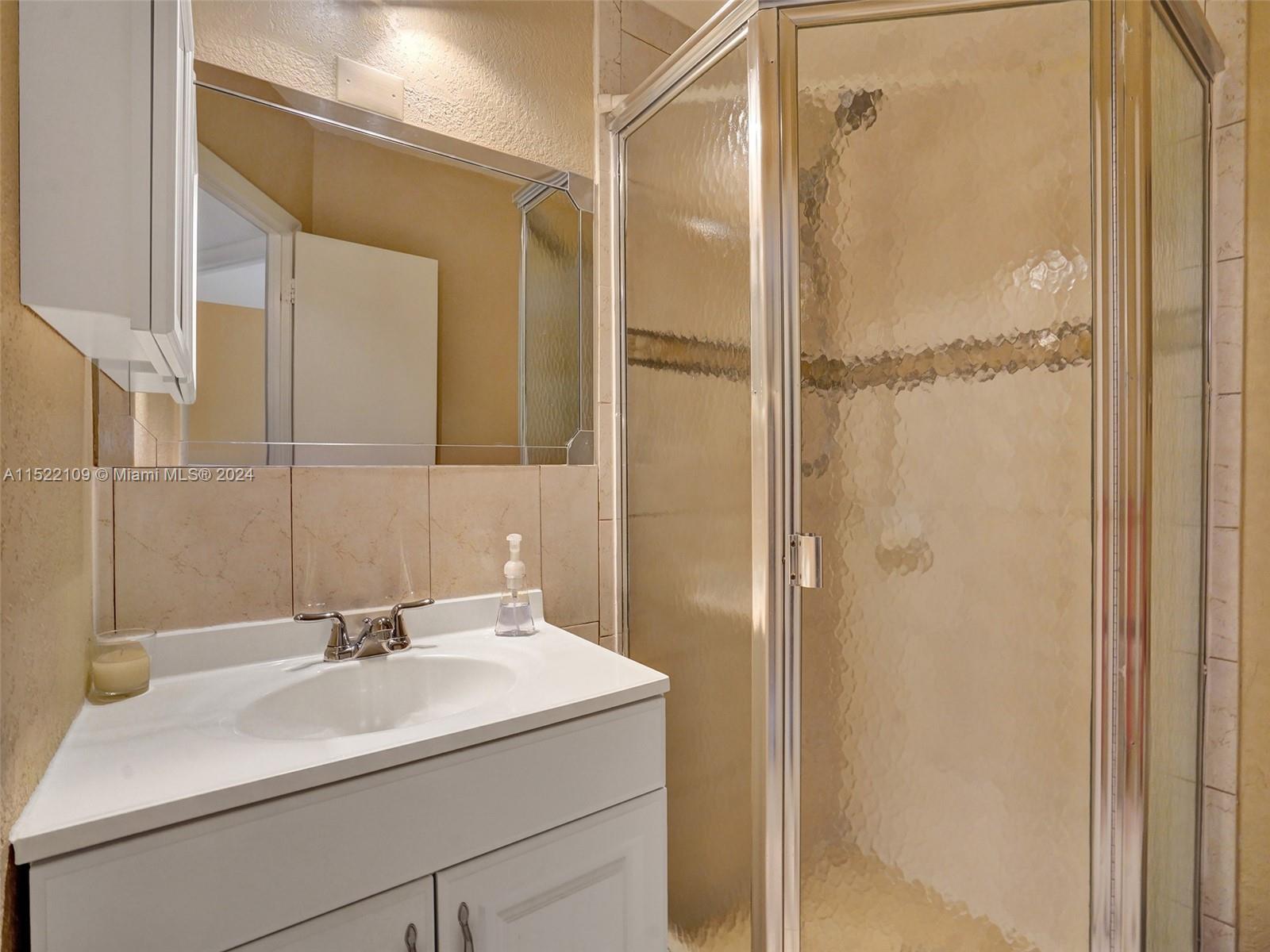 4805 NW 35th St 601, Lauderdale Lakes, Florida 33319, 2 Bedrooms Bedrooms, ,2 BathroomsBathrooms,Residential,For Sale,4805 NW 35th St 601,A11522109