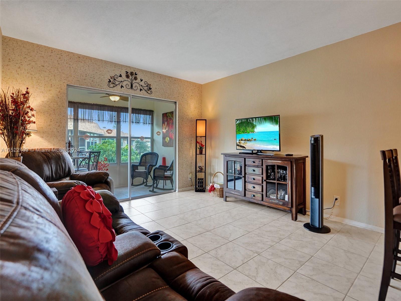 4805 NW 35th St 601, Lauderdale Lakes, Florida 33319, 2 Bedrooms Bedrooms, ,2 BathroomsBathrooms,Residential,For Sale,4805 NW 35th St 601,A11522109