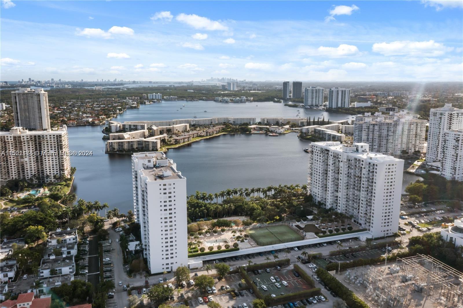 2801 NE 183rd St 115W, Aventura, Florida 33160, 1 Bedroom Bedrooms, ,1 BathroomBathrooms,Residential,For Sale,2801 NE 183rd St 115W,A11521175