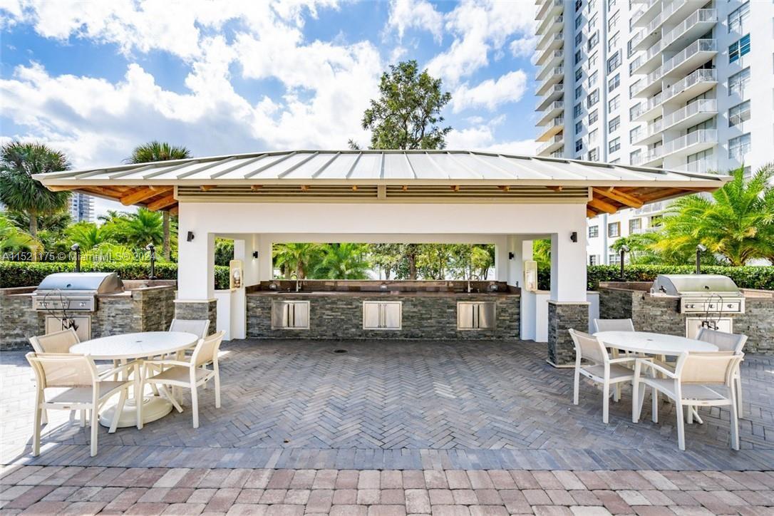 2801 NE 183rd St 115W, Aventura, Florida 33160, 1 Bedroom Bedrooms, ,1 BathroomBathrooms,Residential,For Sale,2801 NE 183rd St 115W,A11521175
