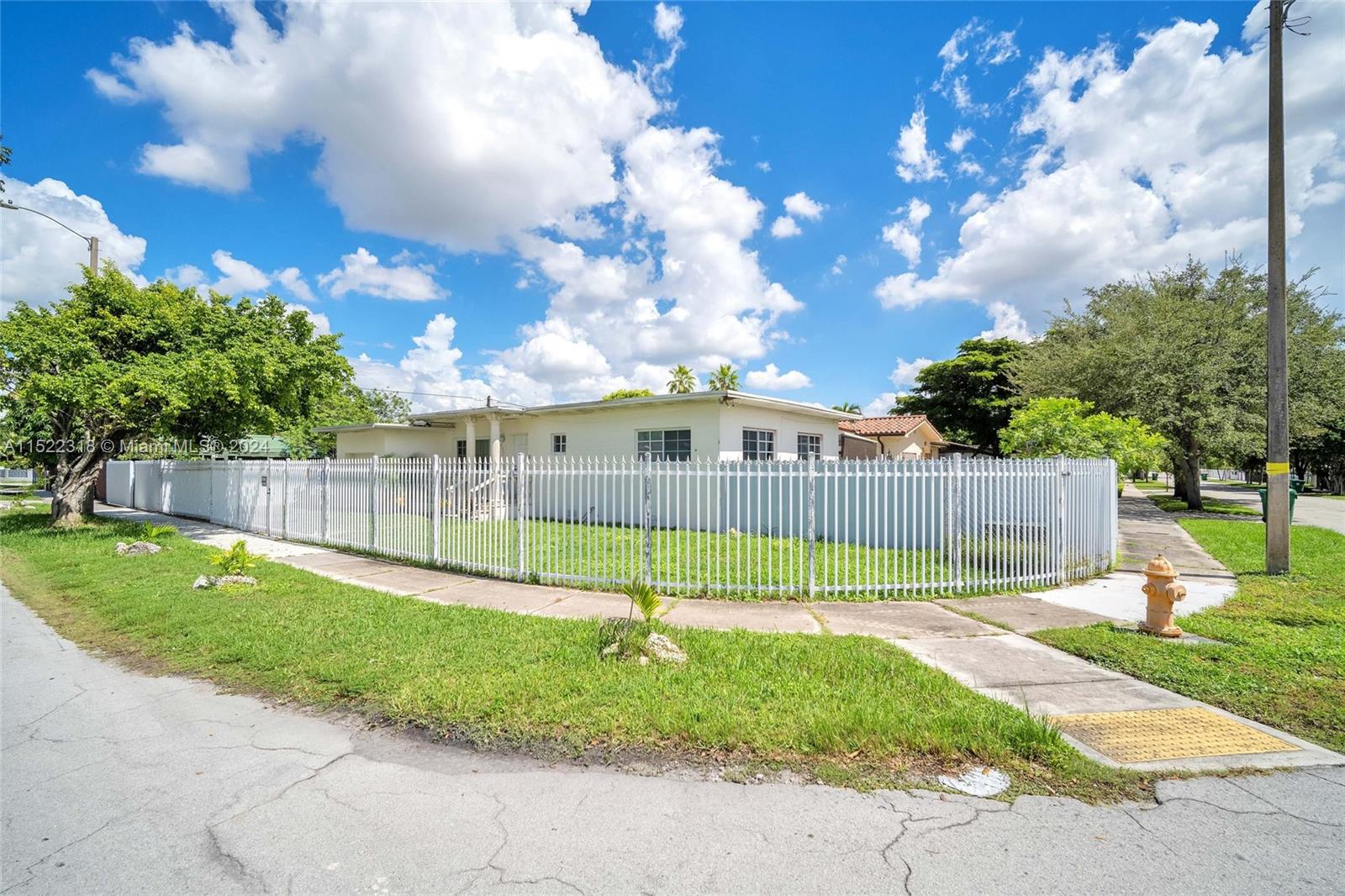 451 NW 30th Pl, Miami, Florida 33125, 2 Bedrooms Bedrooms, ,1 BathroomBathrooms,Residential,For Sale,451 NW 30th Pl,A11522318