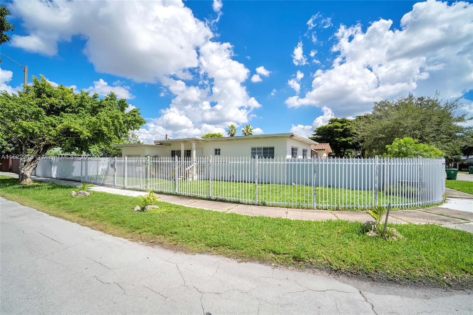 451 NW 30th Pl, Miami, Florida 33125, 2 Bedrooms Bedrooms, ,1 BathroomBathrooms,Residential,For Sale,451 NW 30th Pl,A11522318