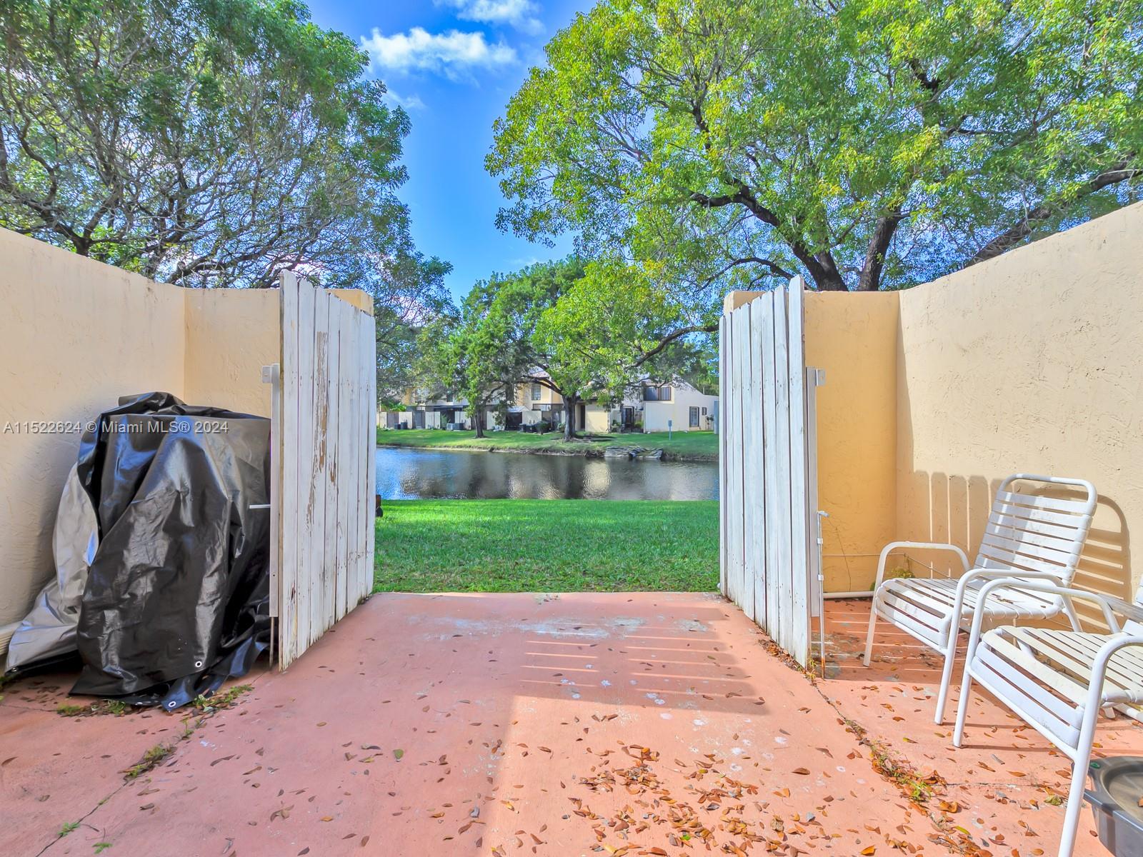 1270 NW 99th Ave 60, Pembroke Pines, Florida 33024, 2 Bedrooms Bedrooms, ,2 BathroomsBathrooms,Residential,For Sale,1270 NW 99th Ave 60,A11522624