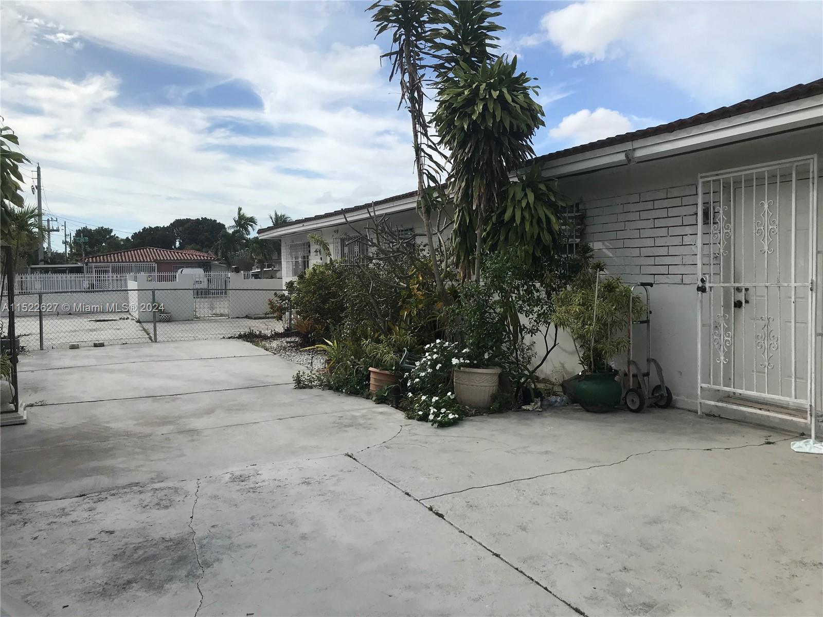 2020 E 1st Ave, Hialeah, Florida 33010, ,Commerciallease,For Rent,2020 E 1st Ave,A11522627