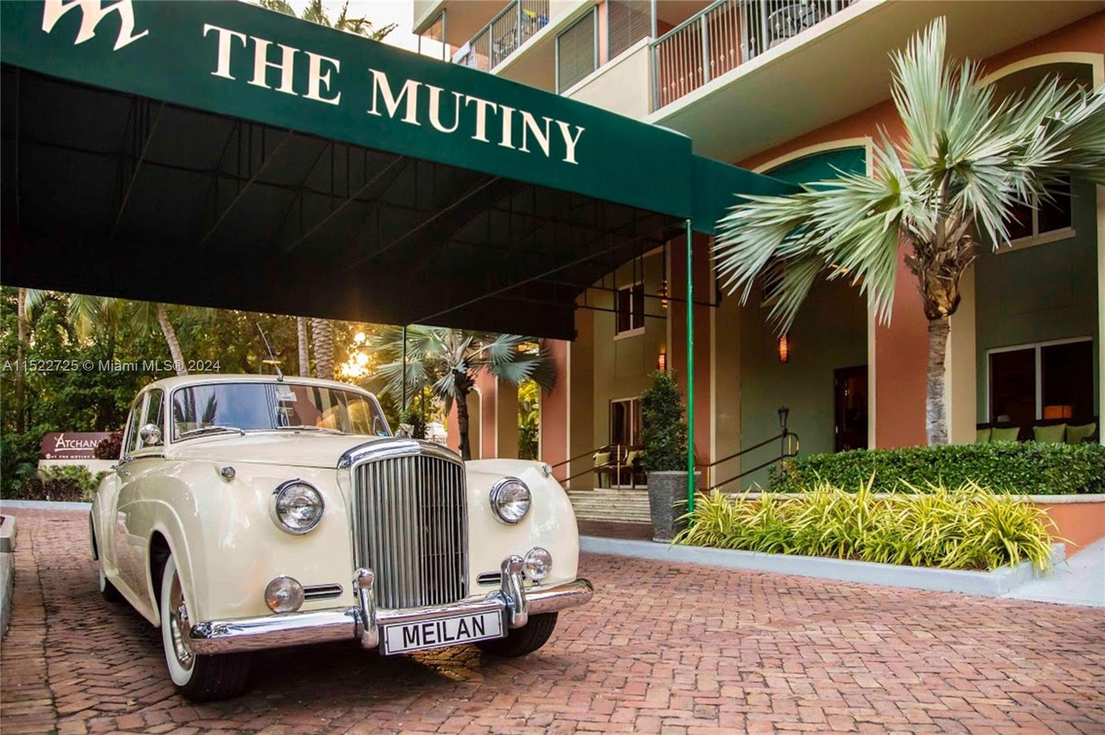 The Mutiny is one of the known best locations in Miami and Coconut Grove.  It is located across Biscayne Bay, Marina, Peacock Park, and the new Regatta Harbour with restaurants, bars, and music.  
This 1 bed/1 bath has all the conveniences in the house, enjoying a restaurant, pool, fitness center, and Conference room.   Coconut Grove is always youthful and it has an active life with Michelin restaurants, boutiques, Coco Walk, and nice supermarkets like Fresh Market.  The owner is ready to negotiate.