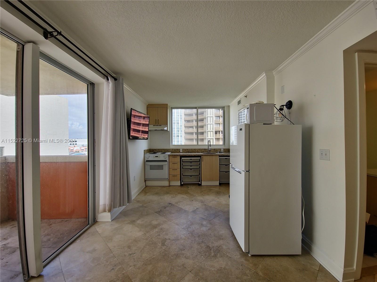 2951 S Bayshore Dr 1017, Miami, Florida 33133, 1 Bedroom Bedrooms, ,1 BathroomBathrooms,Residential,For Sale,2951 S Bayshore Dr 1017,A11522725