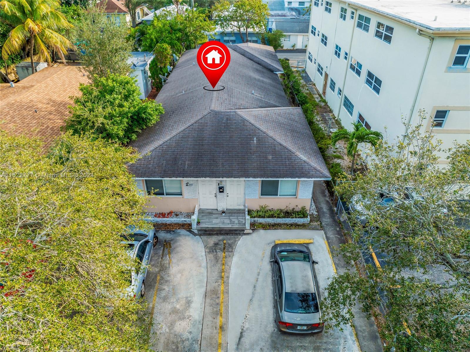1942 Monroe St, Hollywood, Florida 33020, ,Residentialincome,For Sale,1942 Monroe St,A11522777