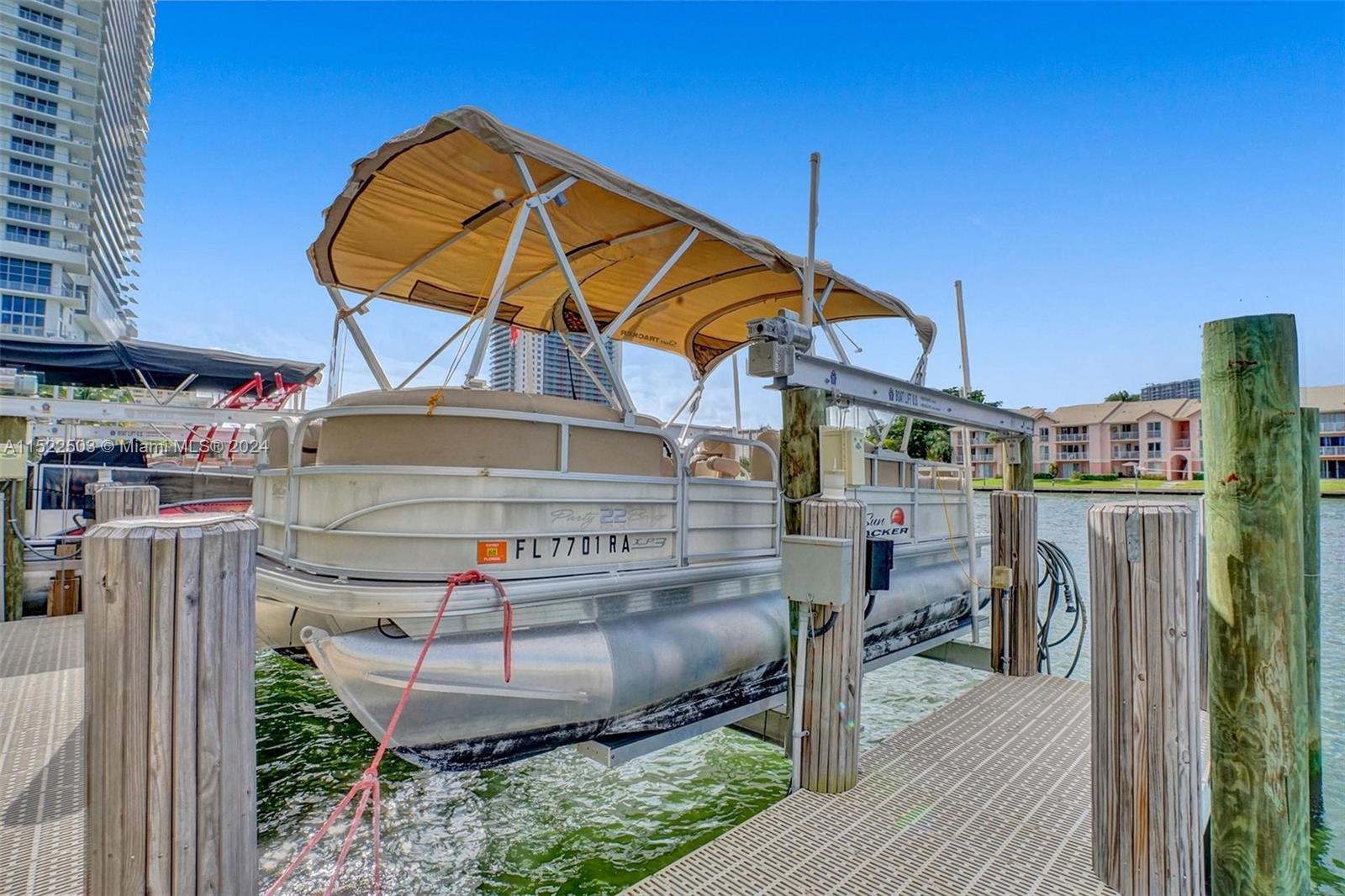 12 Seacrest Pkwy 3, Hollywood, Florida 33019, 3 Bedrooms Bedrooms, ,2 BathroomsBathrooms,Residential,For Sale,12 Seacrest Pkwy 3,A11522503