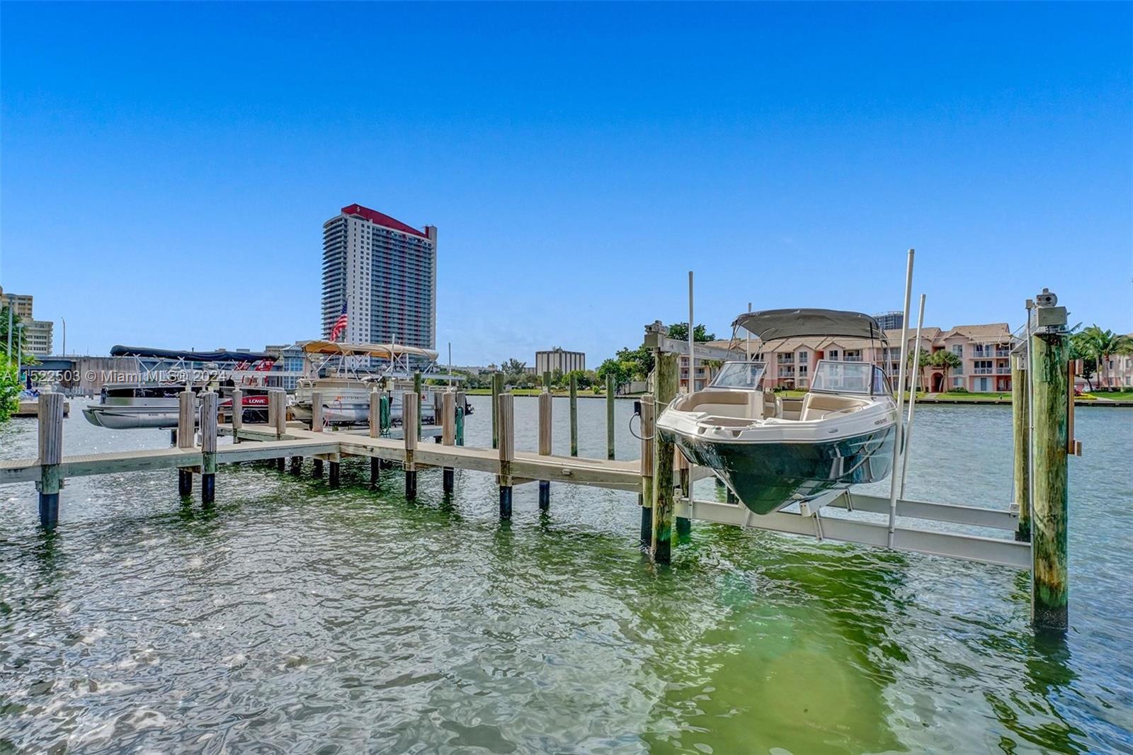12 Seacrest Pkwy 3, Hollywood, Florida 33019, 3 Bedrooms Bedrooms, ,2 BathroomsBathrooms,Residential,For Sale,12 Seacrest Pkwy 3,A11522503
