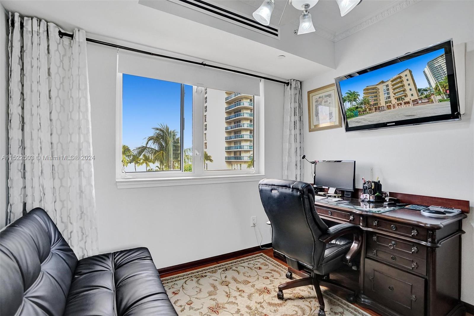 12 Seacrest Pkwy 3, Hollywood, Florida 33019, 3 Bedrooms Bedrooms, ,2 BathroomsBathrooms,Residential,For Sale,12 Seacrest Pkwy 3,A11522503