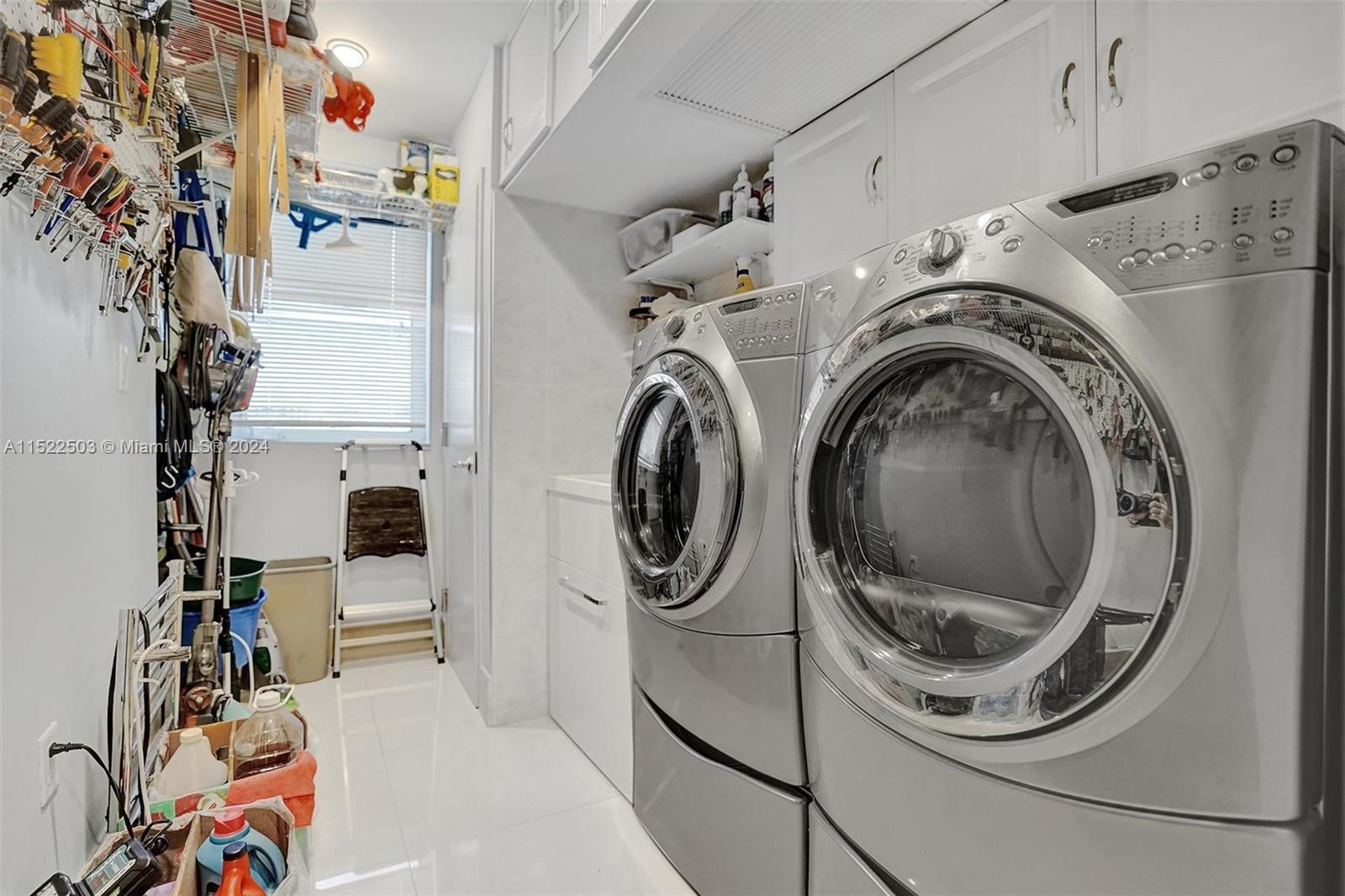 12 Seacrest Pkwy 3, Hollywood, Florida 33019, 3 Bedrooms Bedrooms, ,2 BathroomsBathrooms,Residential,For Sale,12 Seacrest Pkwy 3,A11522503