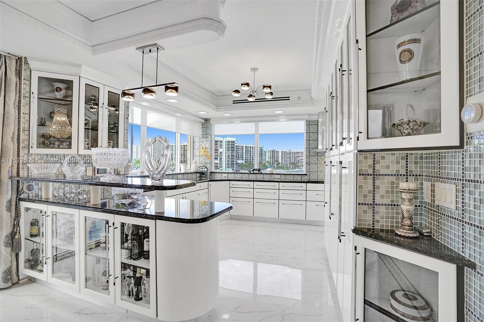 12 Seacrest Pkwy 3, Hollywood, Florida 33019, 3 Bedrooms Bedrooms, ,2 BathroomsBathrooms,Residential,For Sale,12 Seacrest Pkwy 3,A11522503