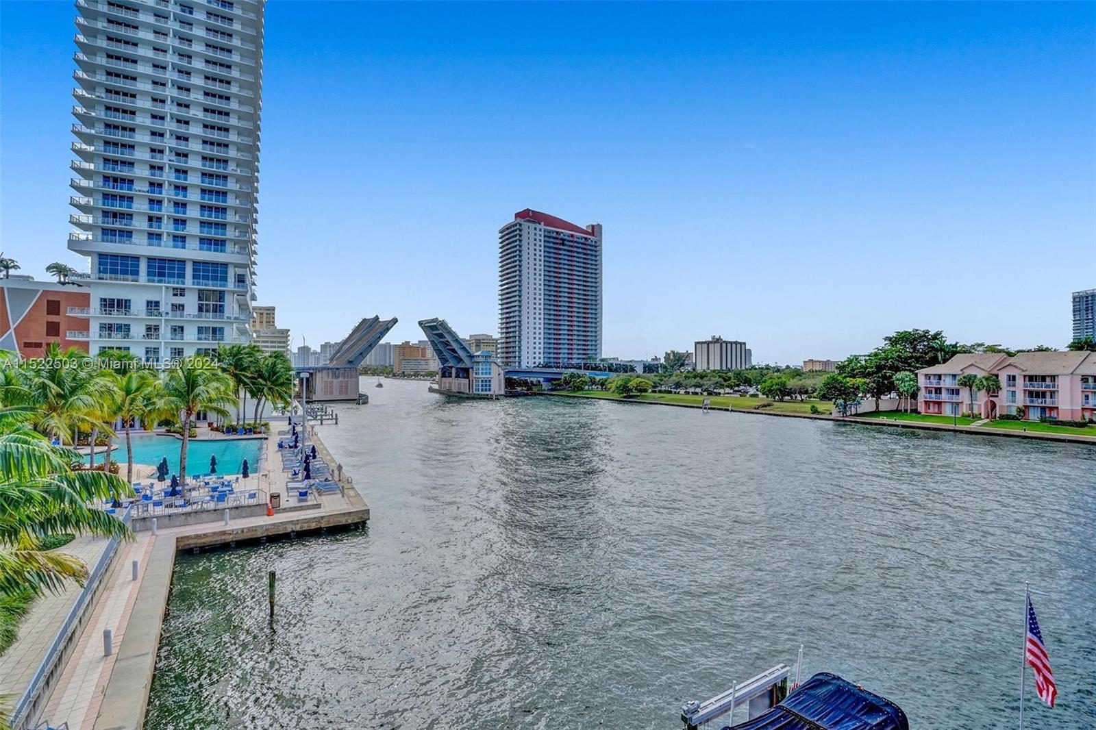 12 Seacrest Pkwy 3, Hollywood, Florida 33019, 3 Bedrooms Bedrooms, ,2 BathroomsBathrooms,Residential,For Sale,12 Seacrest Pkwy 3,A11522503
