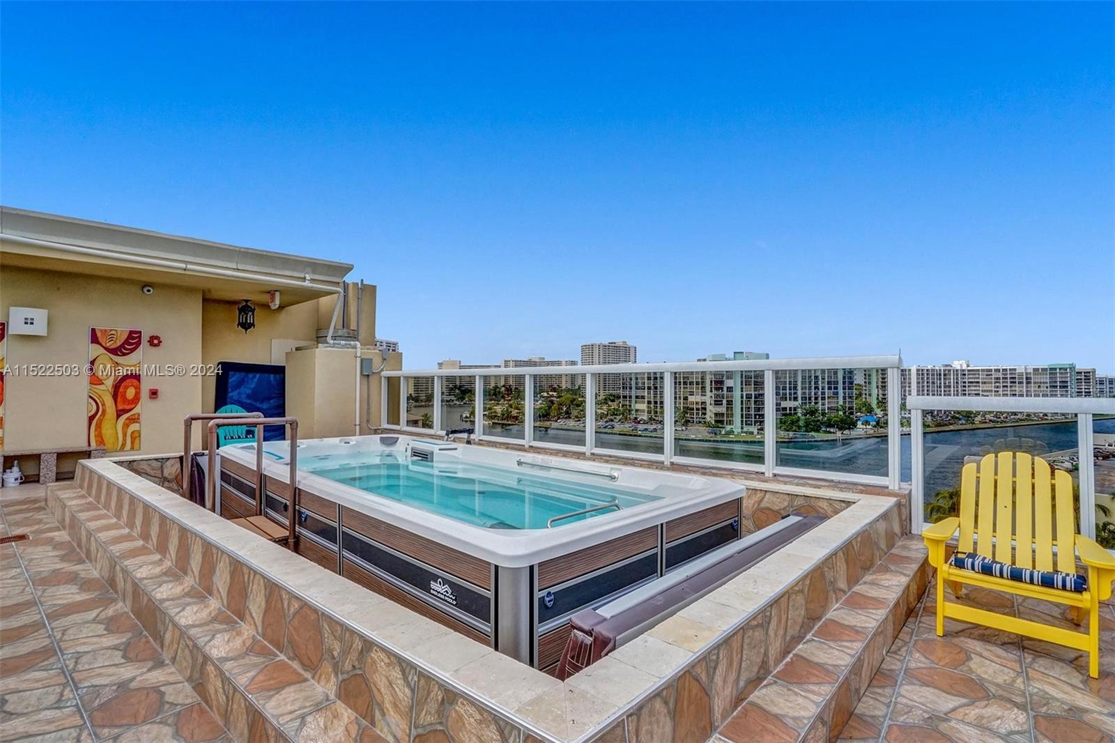 12 Seacrest Pkwy 3, Hollywood, Florida 33019, 3 Bedrooms Bedrooms, ,2 BathroomsBathrooms,Residential,For Sale,12 Seacrest Pkwy 3,A11522503