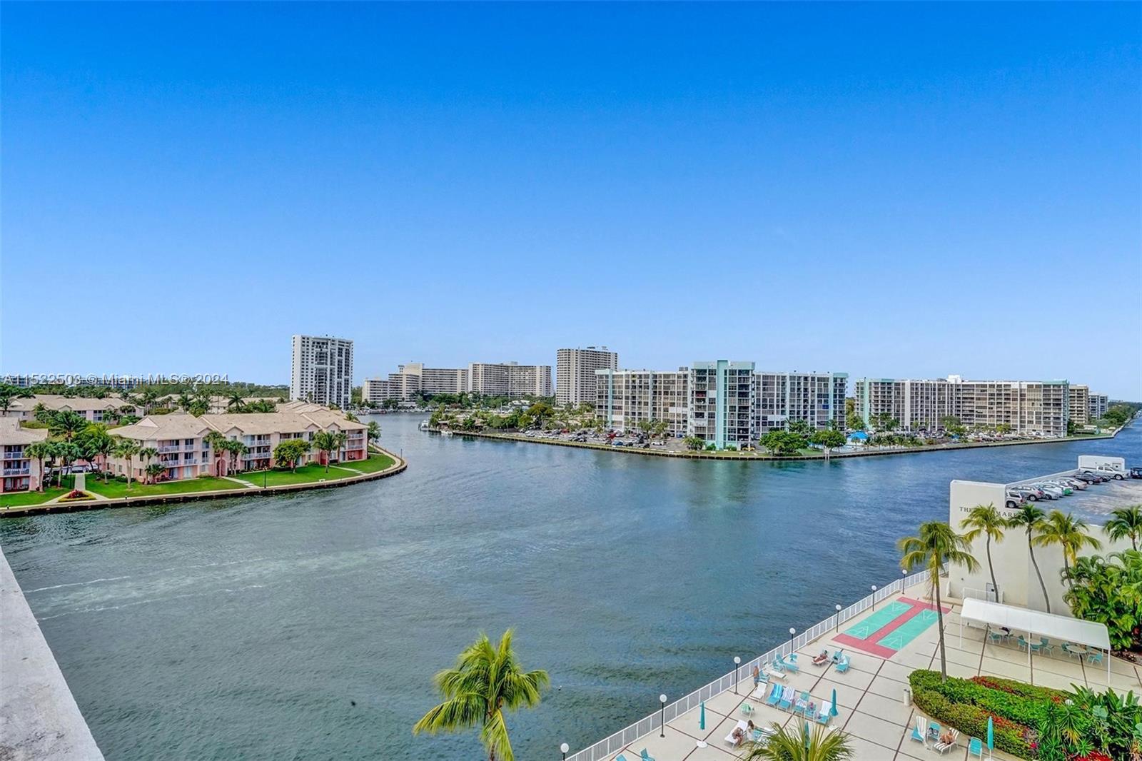 12 Seacrest Pkwy 3, Hollywood, Florida 33019, 3 Bedrooms Bedrooms, ,2 BathroomsBathrooms,Residential,For Sale,12 Seacrest Pkwy 3,A11522503
