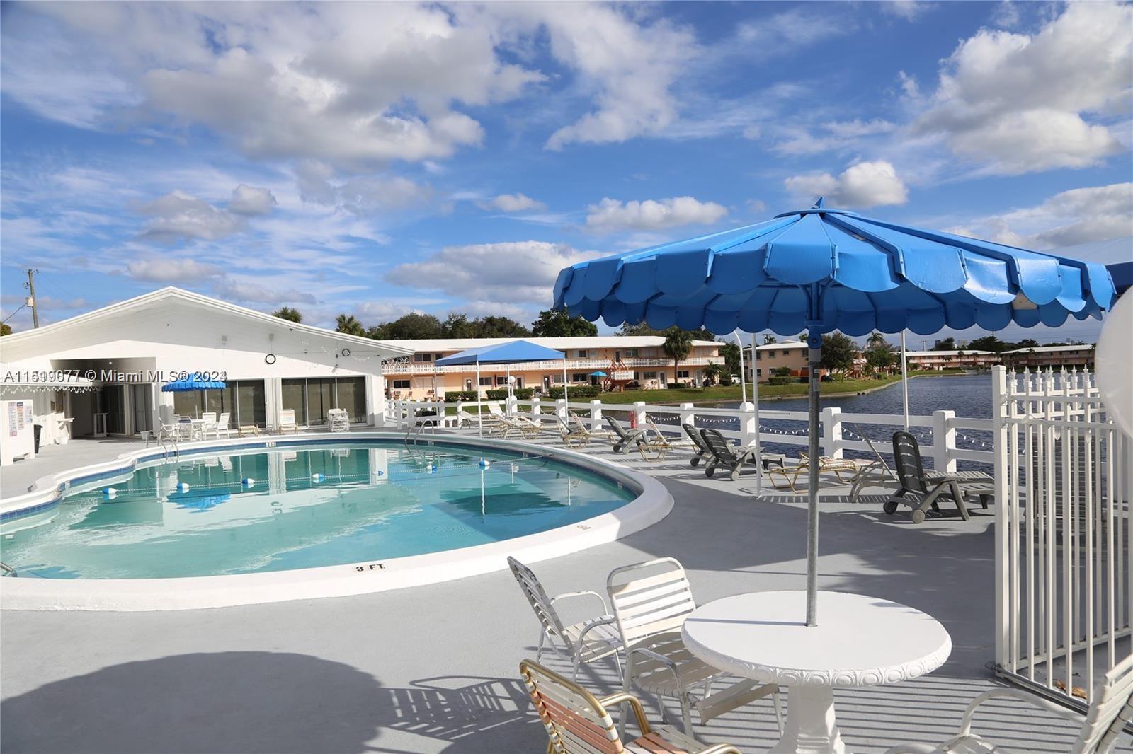 1000 SW 11th Ave. 12E, Hallandale Beach, Florida 33009, 1 Bedroom Bedrooms, ,1 BathroomBathrooms,Residential,For Sale,1000 SW 11th Ave. 12E,A11519077