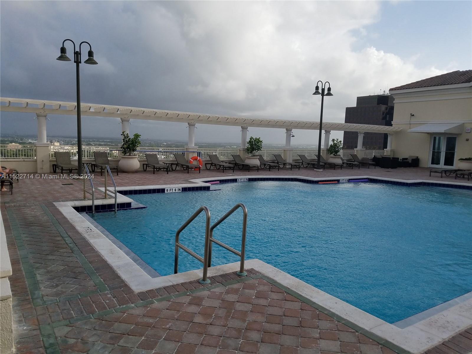 511 SE 5th Ave 1512, Fort Lauderdale, Florida 33301, 2 Bedrooms Bedrooms, ,2 BathroomsBathrooms,Residentiallease,For Rent,511 SE 5th Ave 1512,A11522714