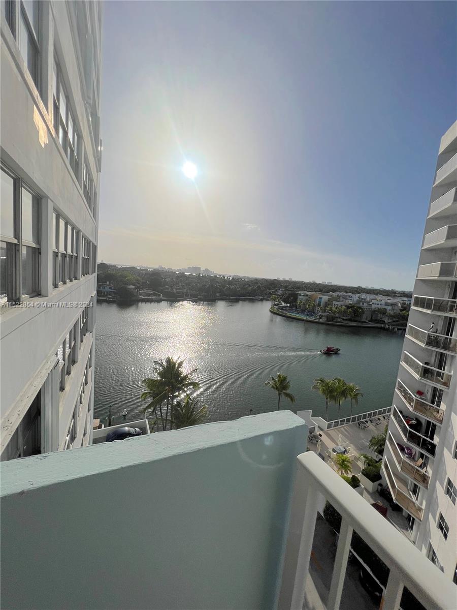 5838 Collins Ave 8E, Miami Beach, Florida 33140, 1 Bedroom Bedrooms, ,1 BathroomBathrooms,Residential,For Sale,5838 Collins Ave 8E,A11522854