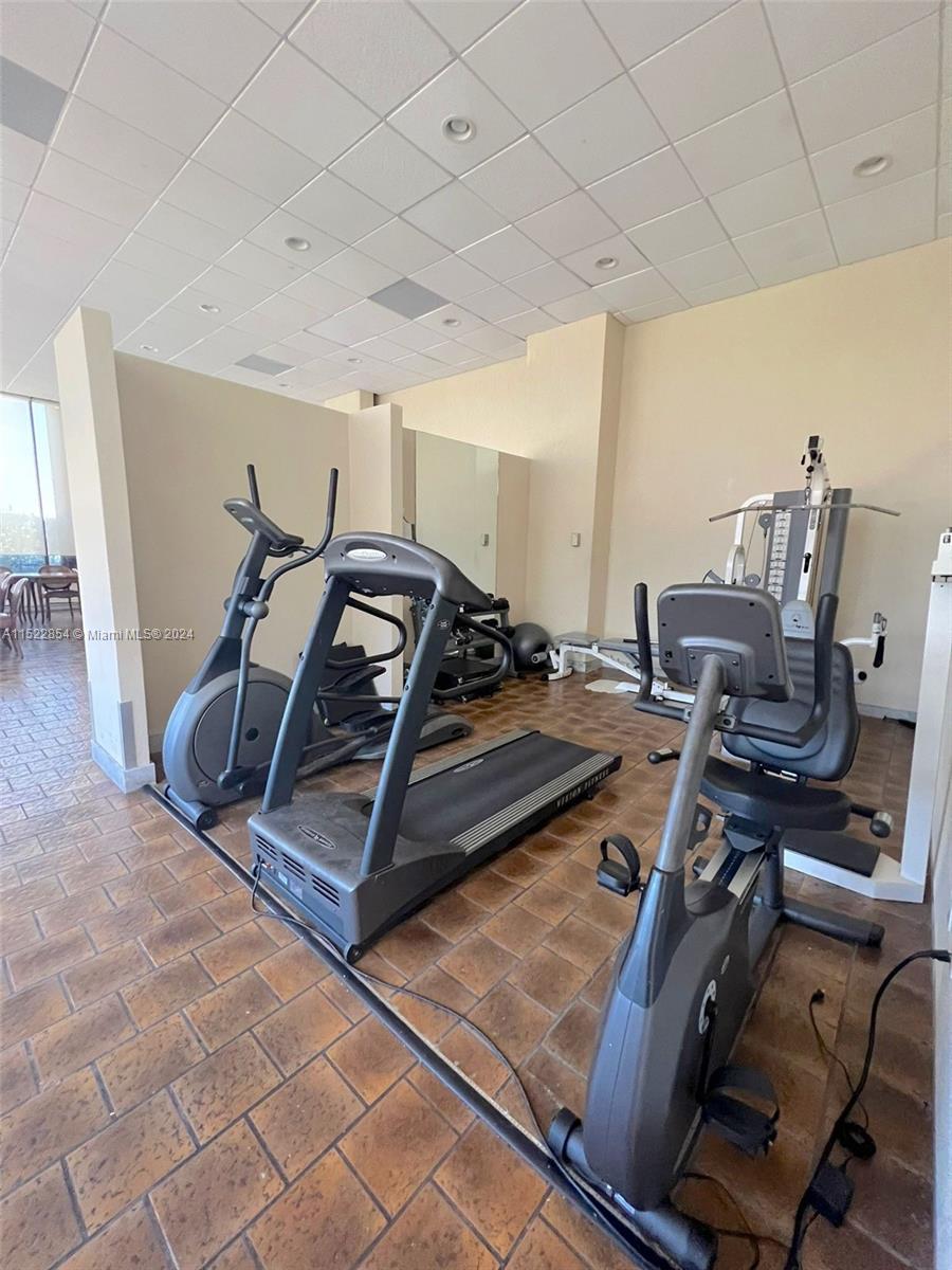 5838 Collins Ave 8E, Miami Beach, Florida 33140, 1 Bedroom Bedrooms, ,1 BathroomBathrooms,Residential,For Sale,5838 Collins Ave 8E,A11522854