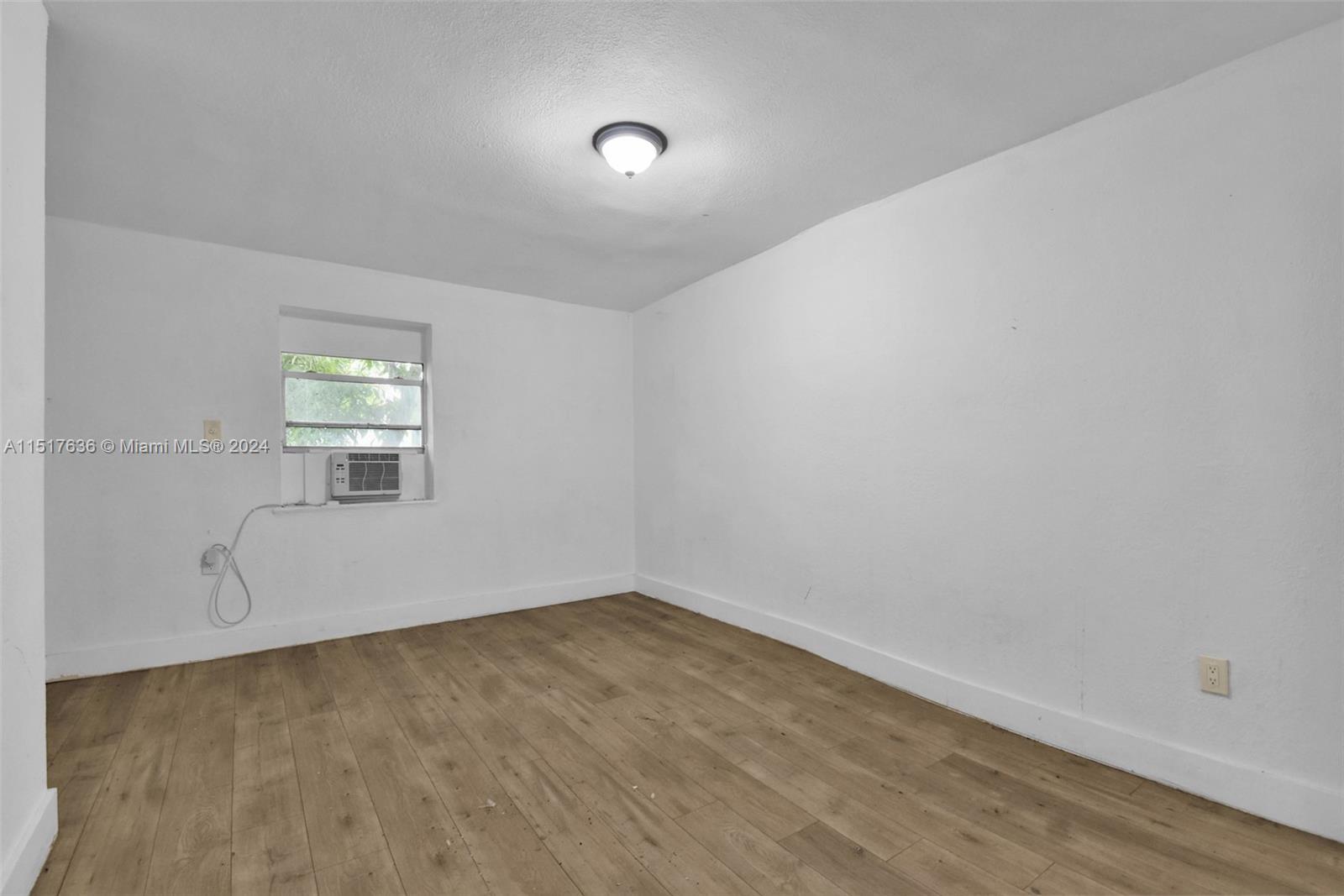 353 NE 57th St, Miami, Florida 33137, 3 Bedrooms Bedrooms, ,2 BathroomsBathrooms,Residential,For Sale,353 NE 57th St,A11517636