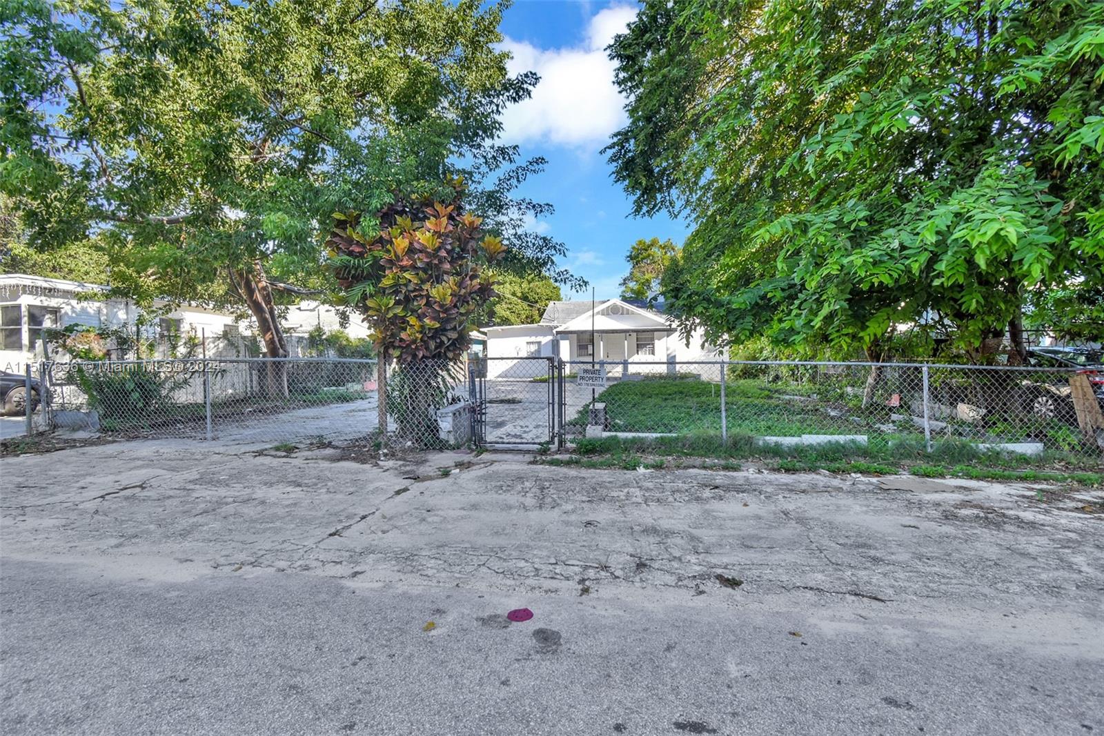 353 NE 57th St, Miami, Florida 33137, 3 Bedrooms Bedrooms, ,2 BathroomsBathrooms,Residential,For Sale,353 NE 57th St,A11517636