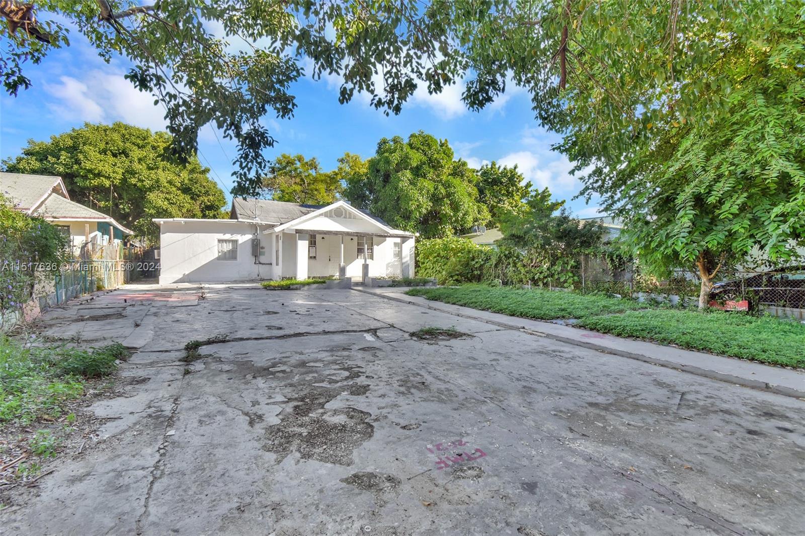 353 NE 57th St, Miami, Florida 33137, 3 Bedrooms Bedrooms, ,2 BathroomsBathrooms,Residential,For Sale,353 NE 57th St,A11517636