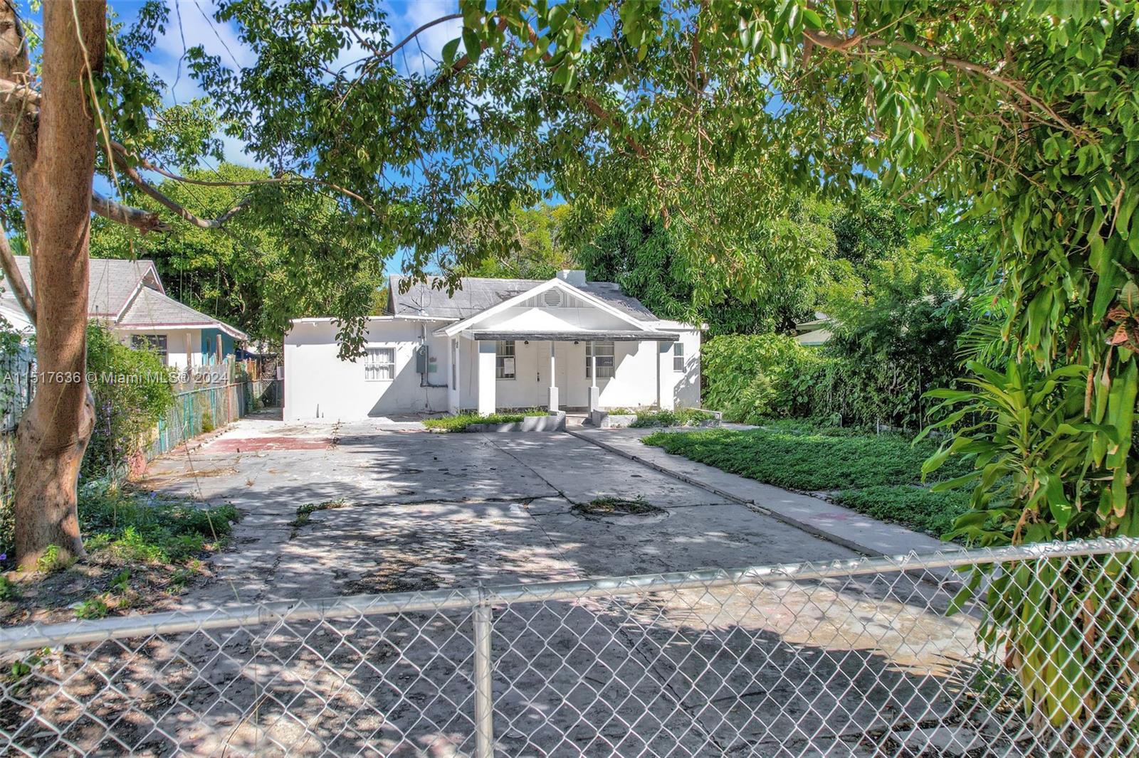 353 NE 57th St, Miami, Florida 33137, 3 Bedrooms Bedrooms, ,2 BathroomsBathrooms,Residential,For Sale,353 NE 57th St,A11517636