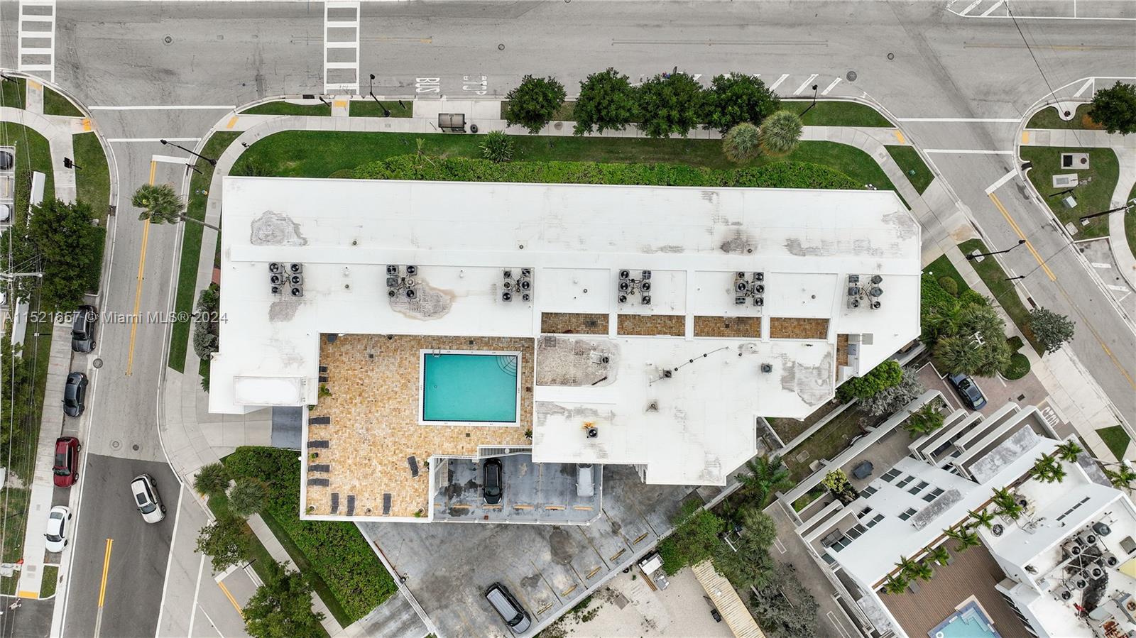 17800 Atlantic Blvd 403, Sunny Isles Beach, Florida 33160, 1 Bedroom Bedrooms, ,1 BathroomBathrooms,Residential,For Sale,17800 Atlantic Blvd 403,A11521657
